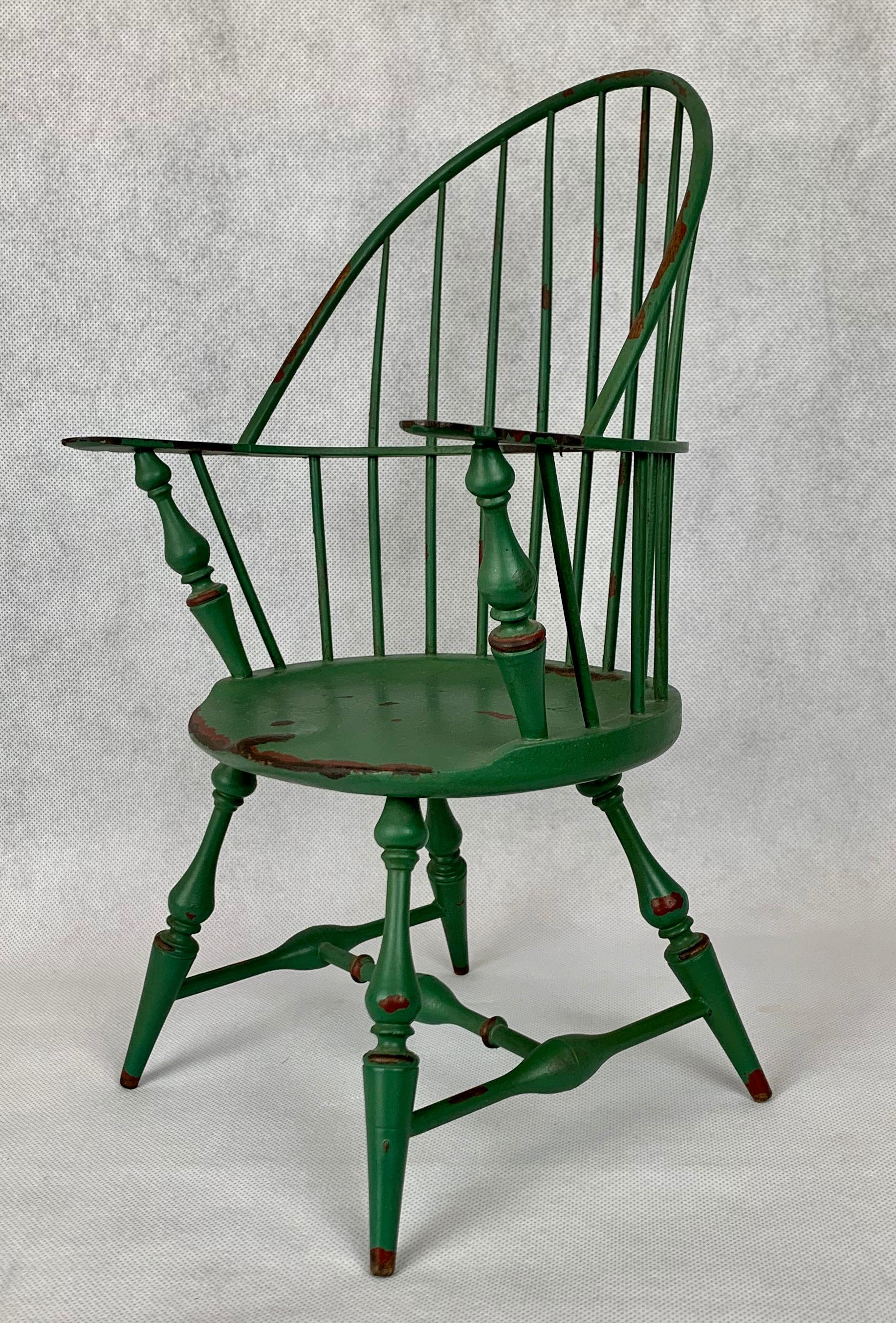 Miniature or Salesman's Sample Windsor Armchair in Green Paint In Good Condition In West Palm Beach, FL