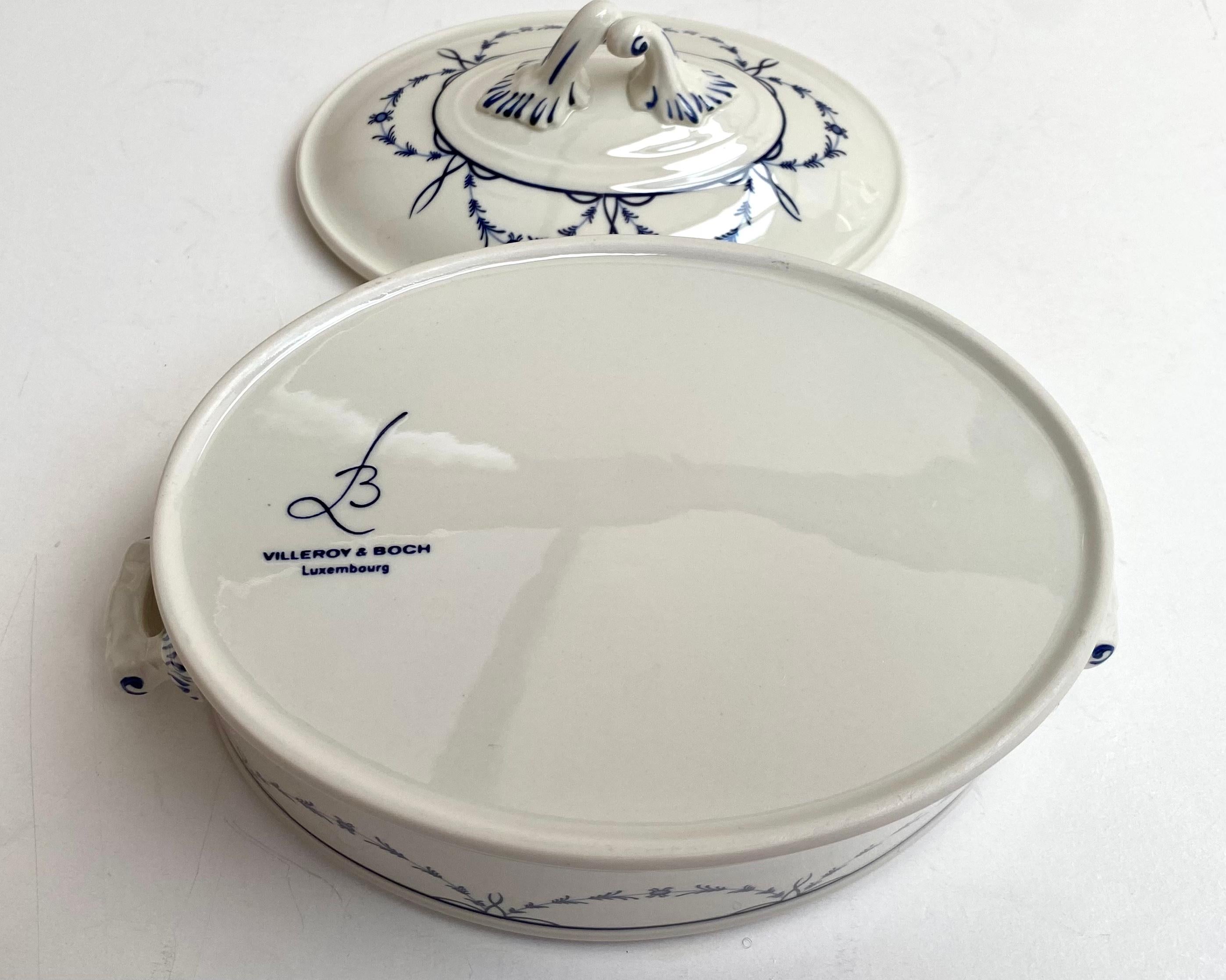 Luxembourgish Miniature Oval Tureen with Lid Vieux Septfontaines Villeroy & Boch, Candy Bowl For Sale