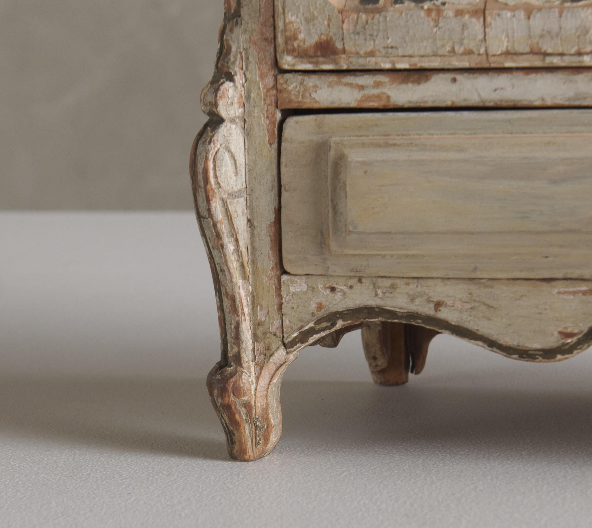 XIX secolo Armoire francese dipinto in miniatura, XIX sec. in vendita