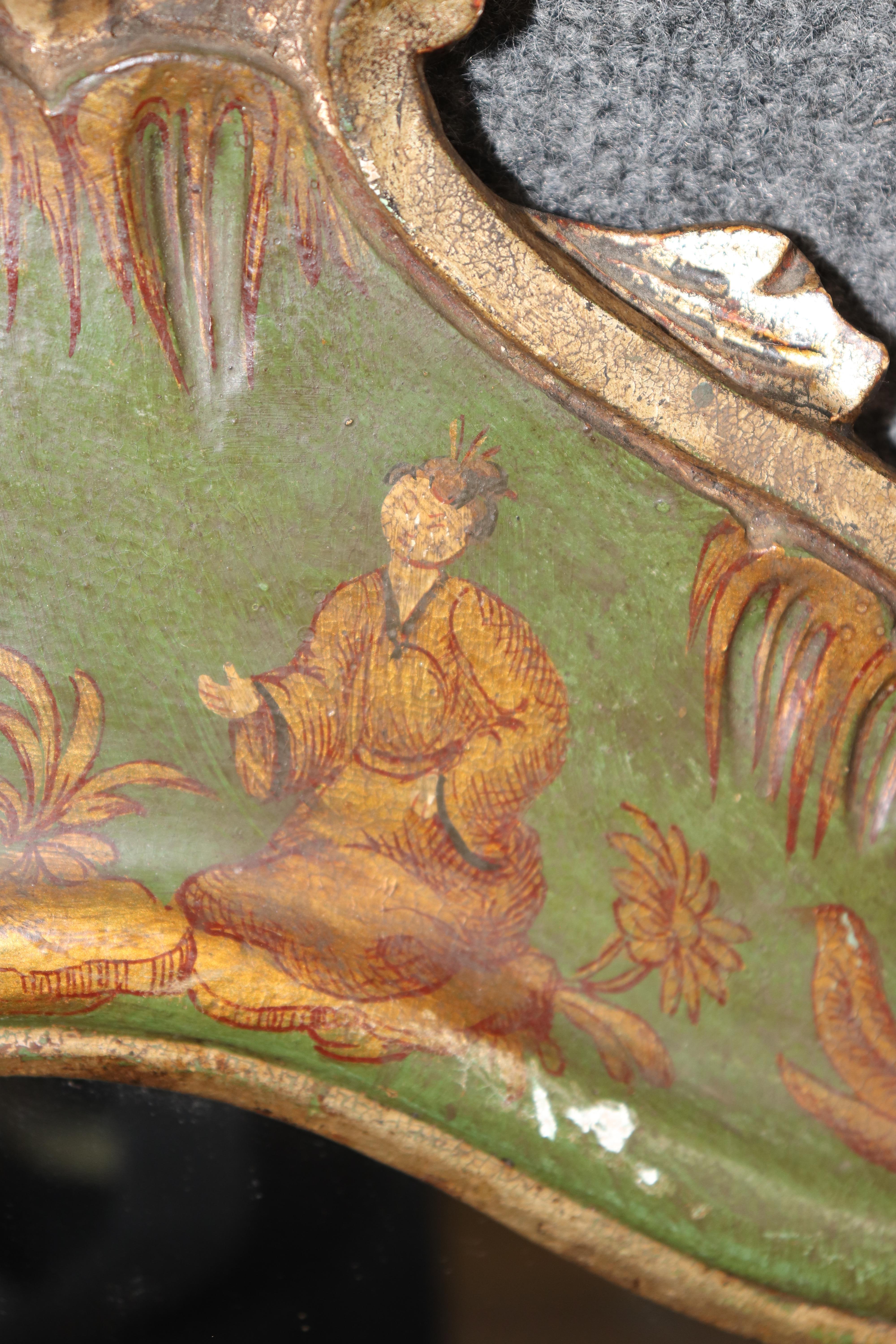 Kleiner grüner italienischer Rokokospiegel mit Chinoiserie und Vergoldung im Angebot 1