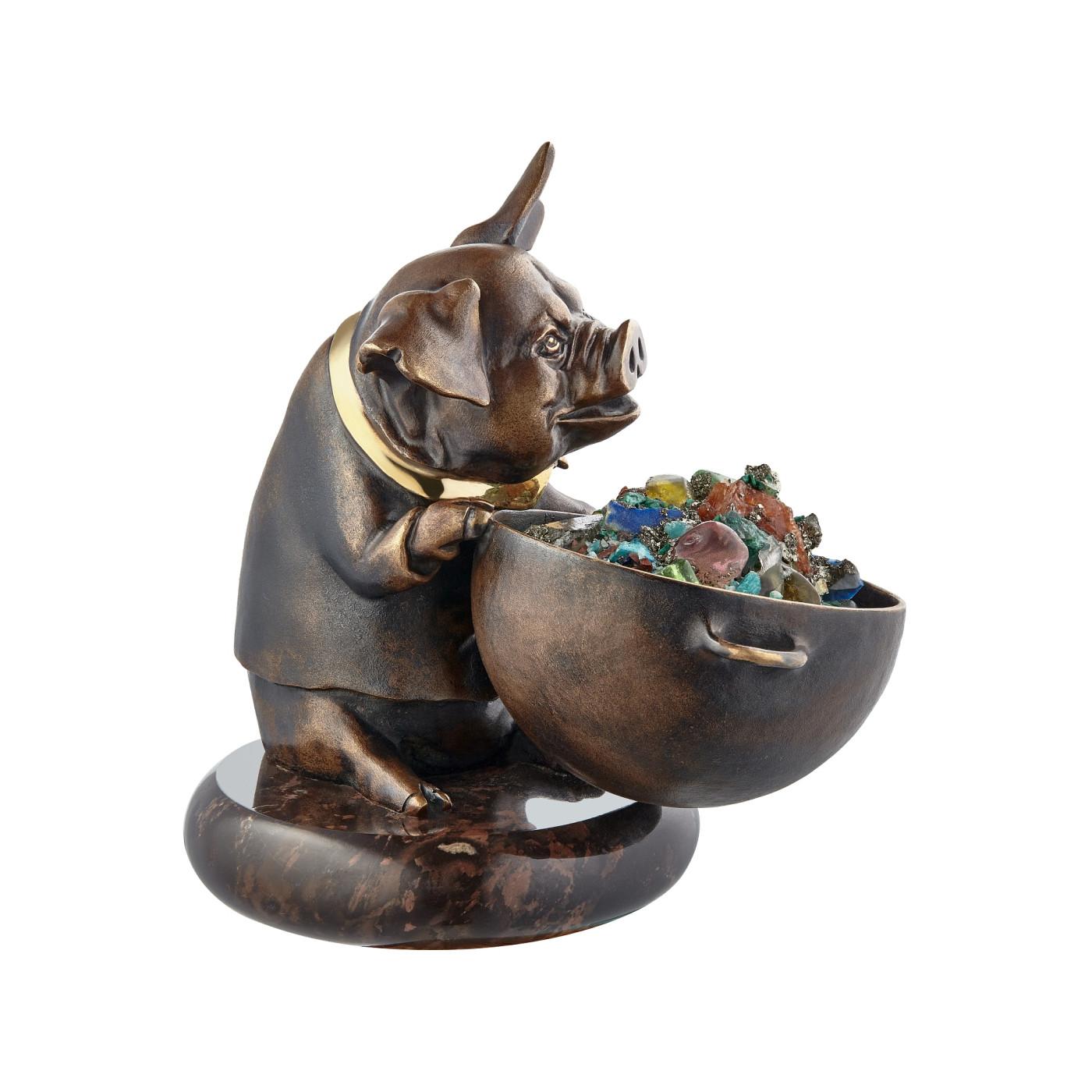 Rough Cut Miniature Pig Talisman Bronze Gold Plated Pig with a Gem Hotpot For Sale