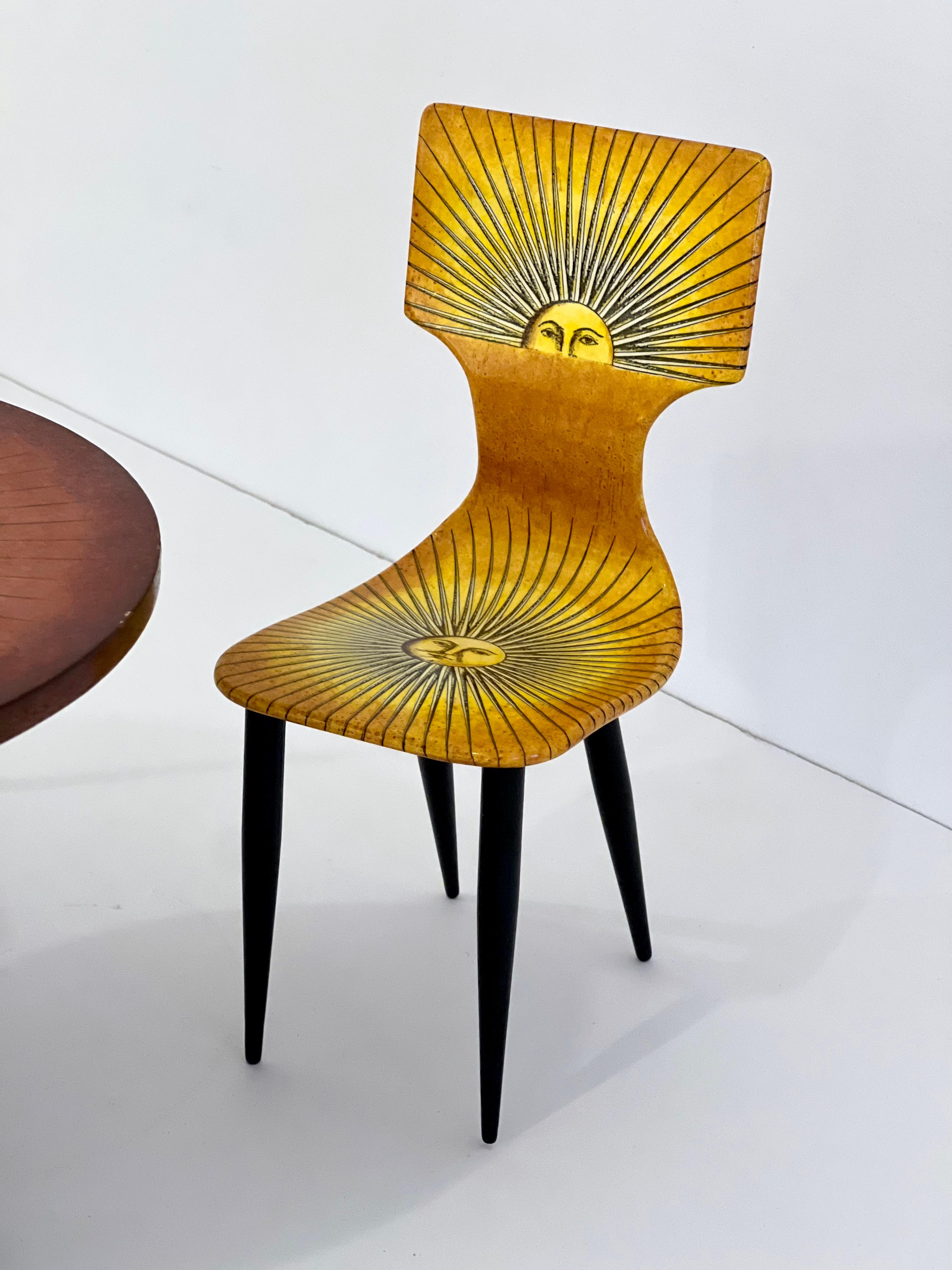 Miniatur-Tisch- und Stühle-Set „Sole“ von Piero Fornasetti im Angebot 3