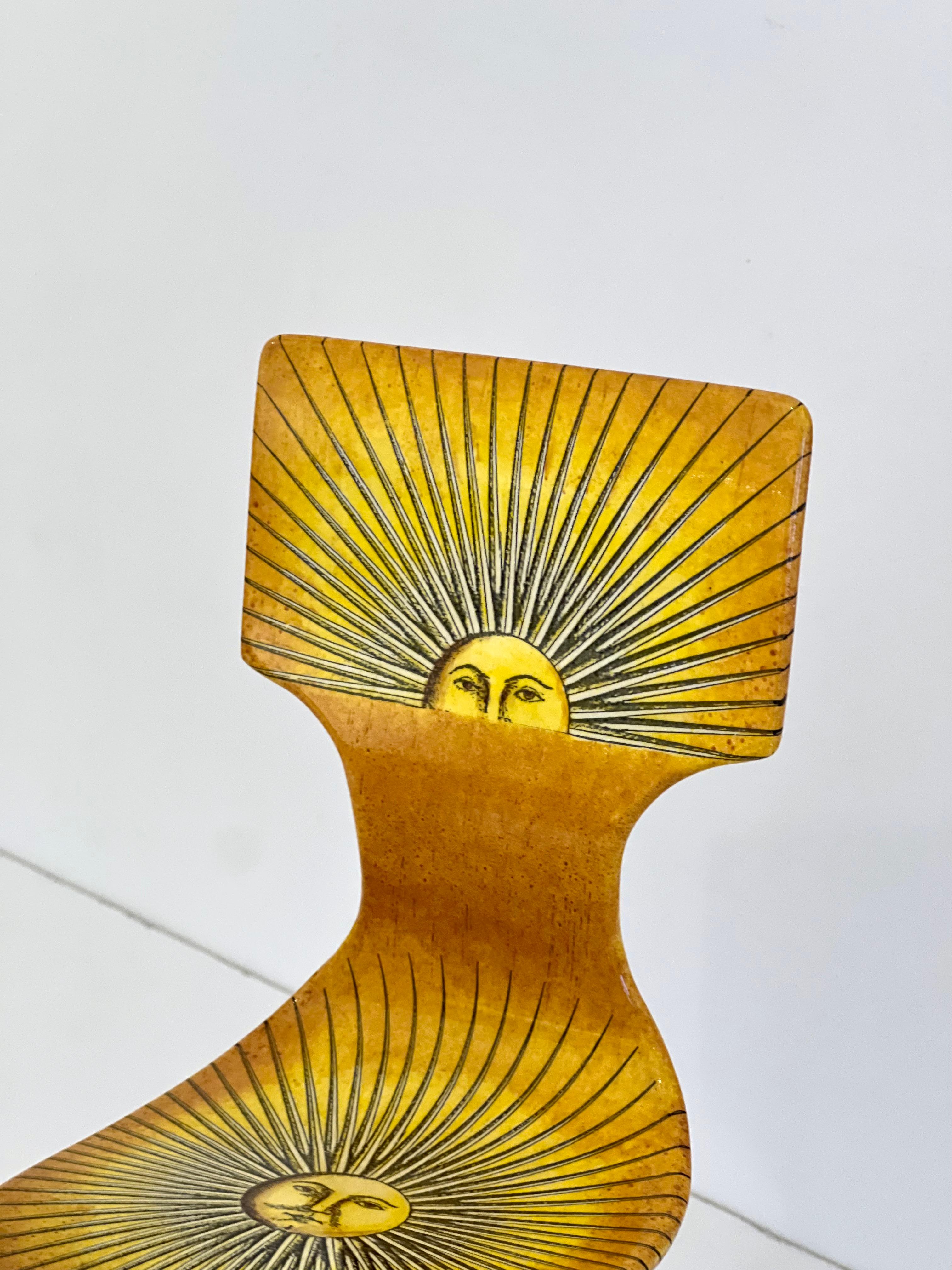 Miniatur-Tisch- und Stühle-Set „Sole“ von Piero Fornasetti im Angebot 4