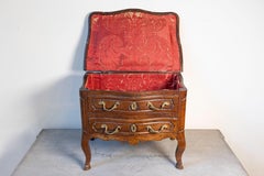 Miniature Provençale Période Louis XV 1725 Commode d'Apprentissage avec Couvercle Relevable