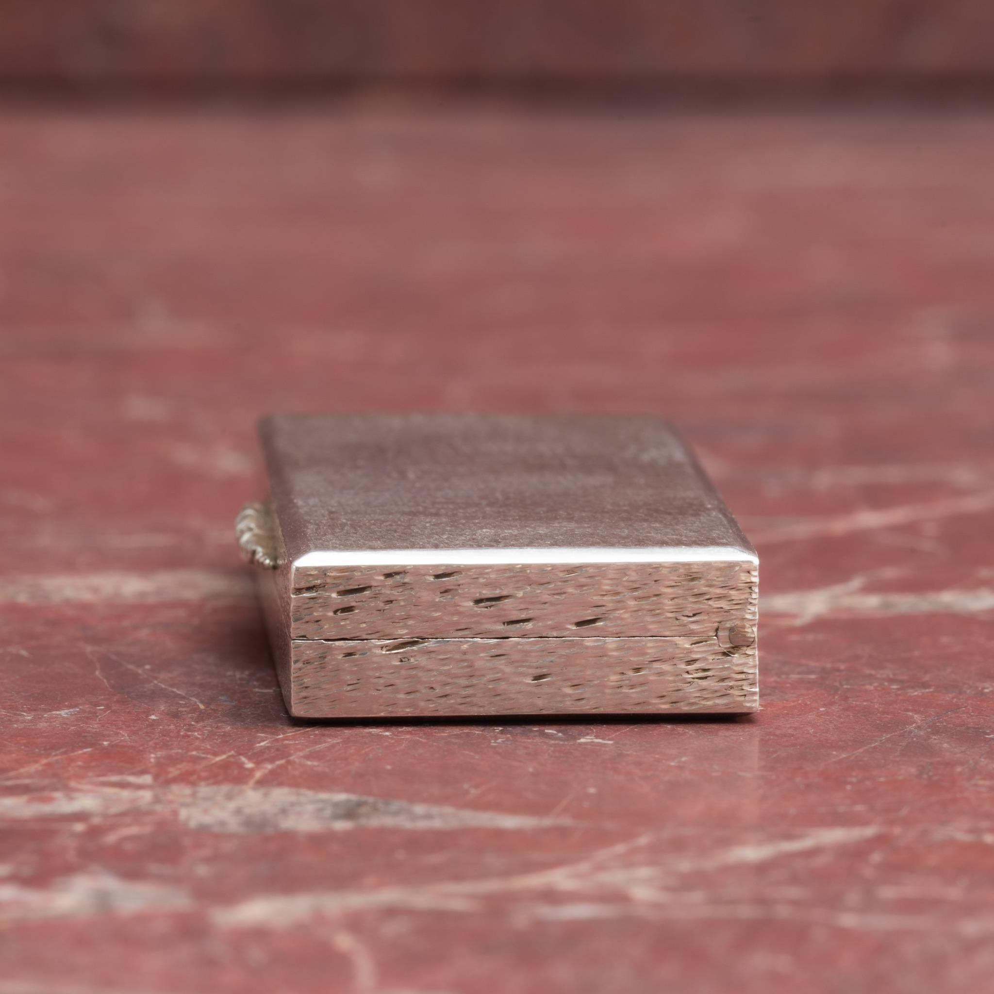 Miniature Sterling Silver Box with Textured Finish, Hallmarked Birmingham, 1977 For Sale 3