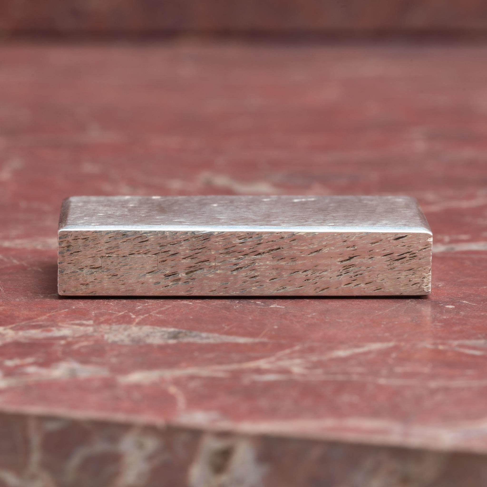 Miniature Sterling Silver Box with Textured Finish, Hallmarked Birmingham, 1977 For Sale 4