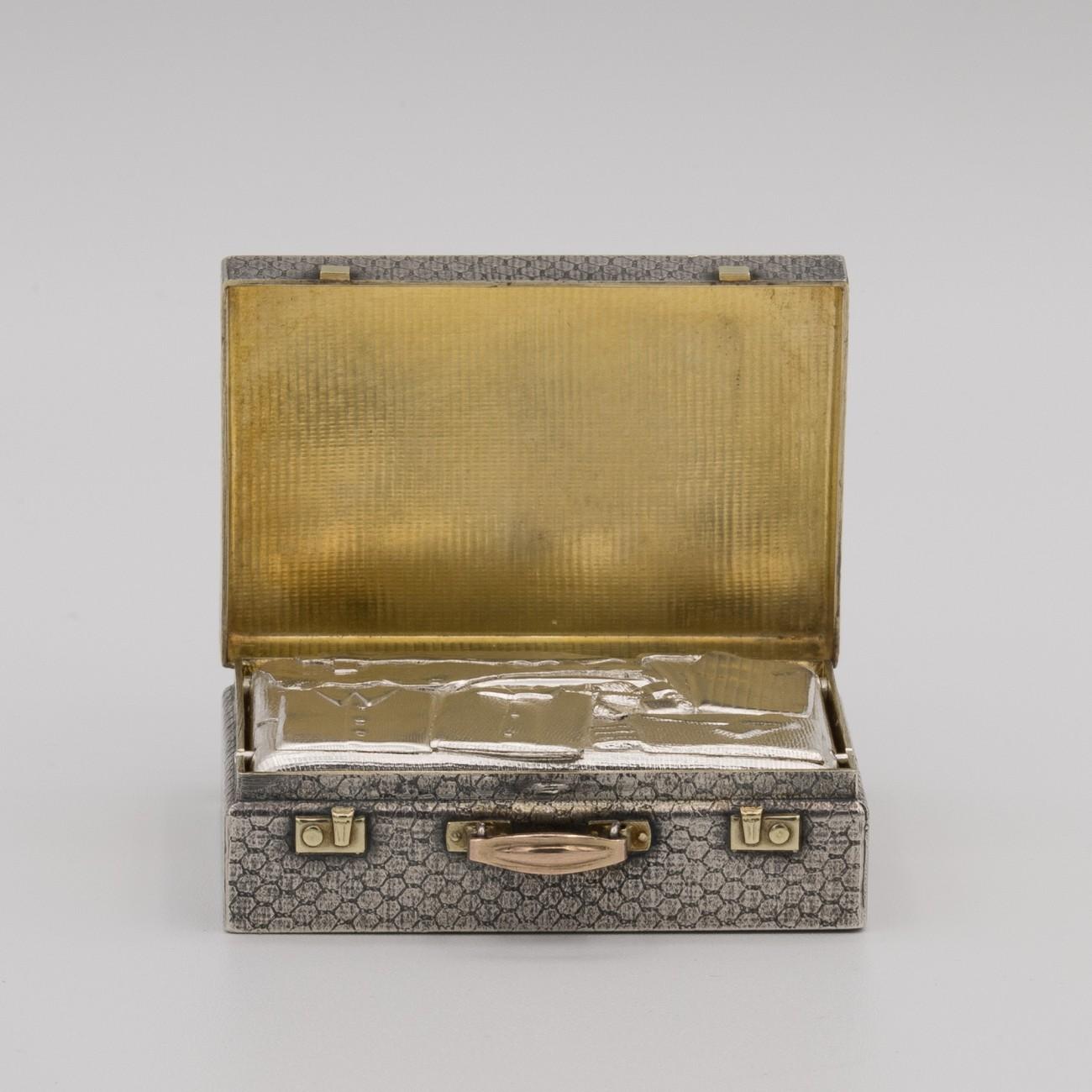 Miniature Sterling Silver Suitcase Box by Karel Bartosik, Hallmarked London 1983 2