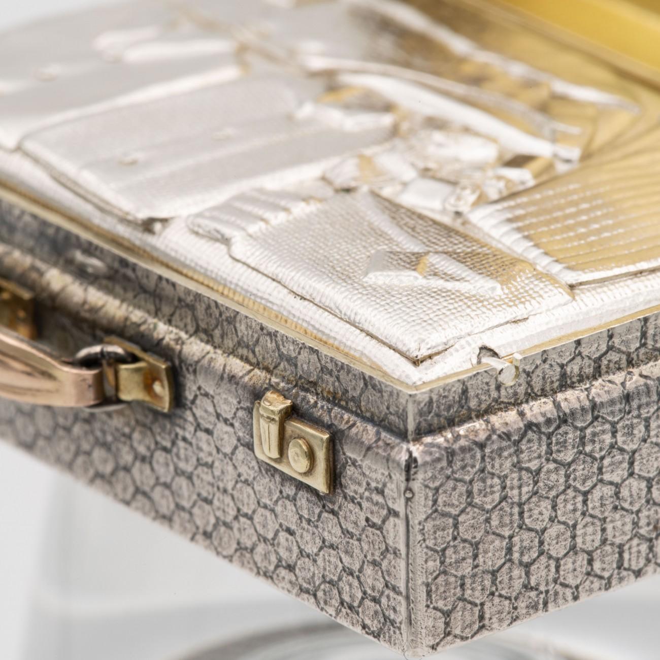 Miniature Sterling Silver Suitcase Box by Karel Bartosik, Hallmarked London 1983 4