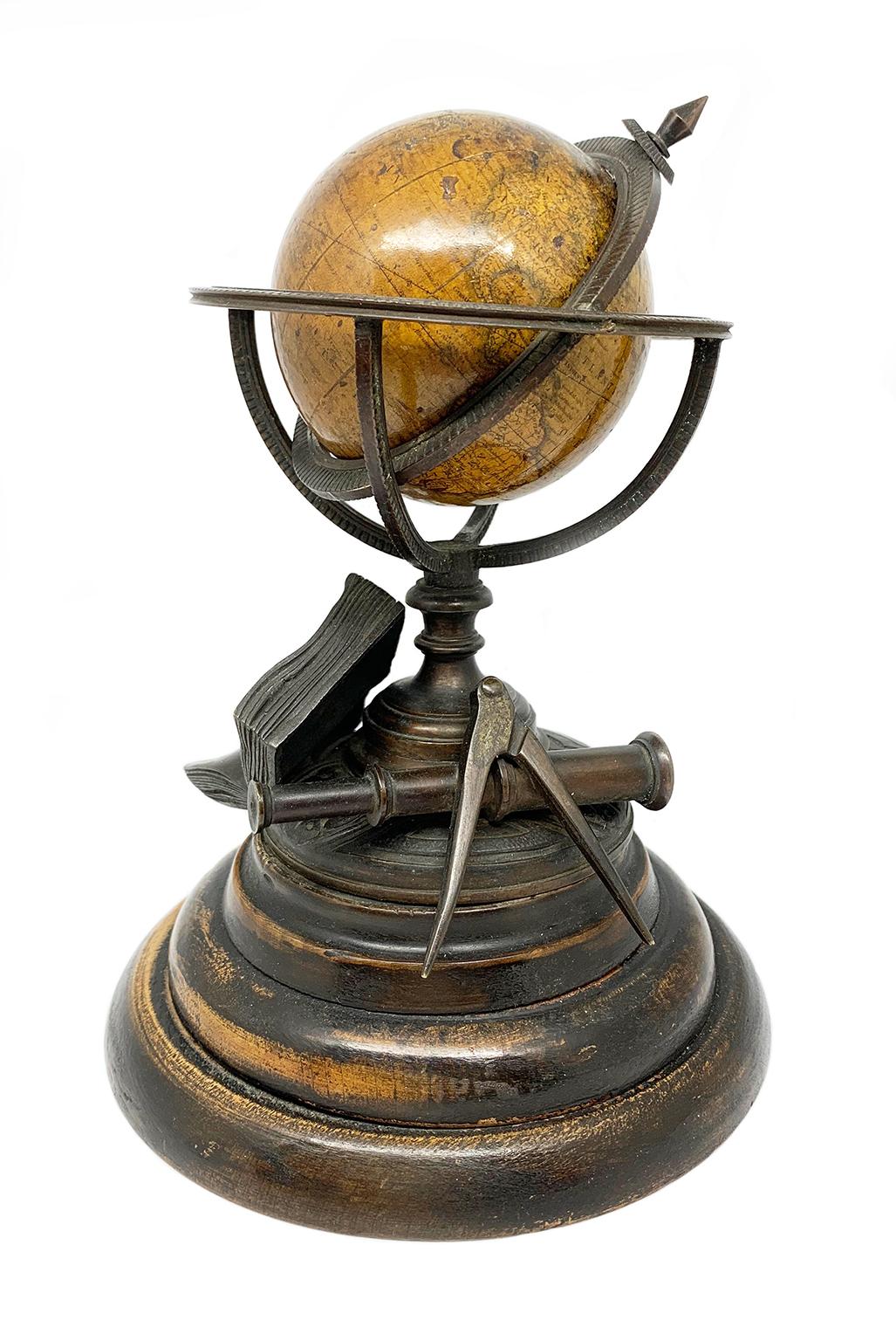 Début de l'époque victorienne Globe terrestre miniature Newton & Son Londres, Post 1833, Ante 1858 en vente