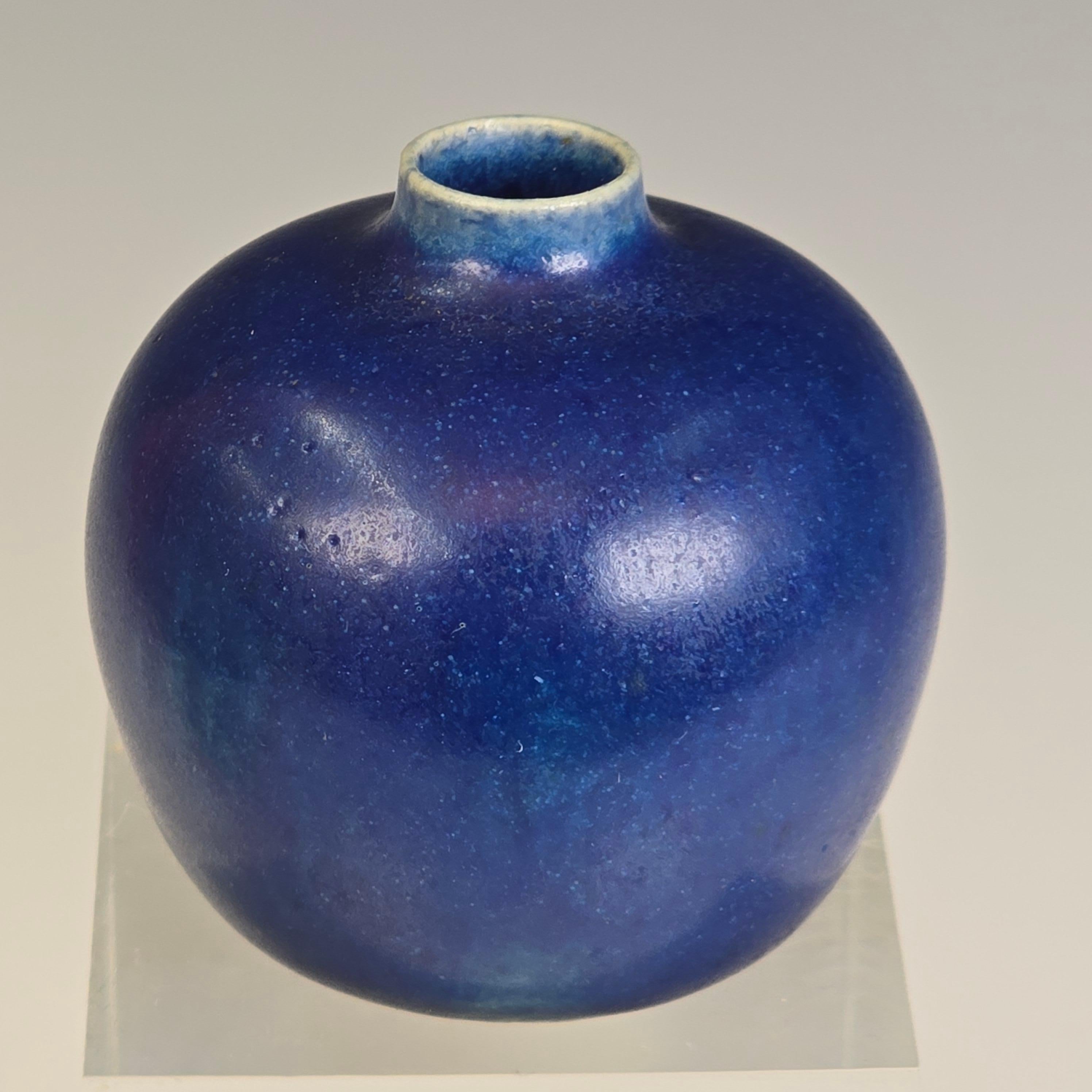 Mid-Century moderno Vaso in miniatura di Eigil Hinrichsen in vendita