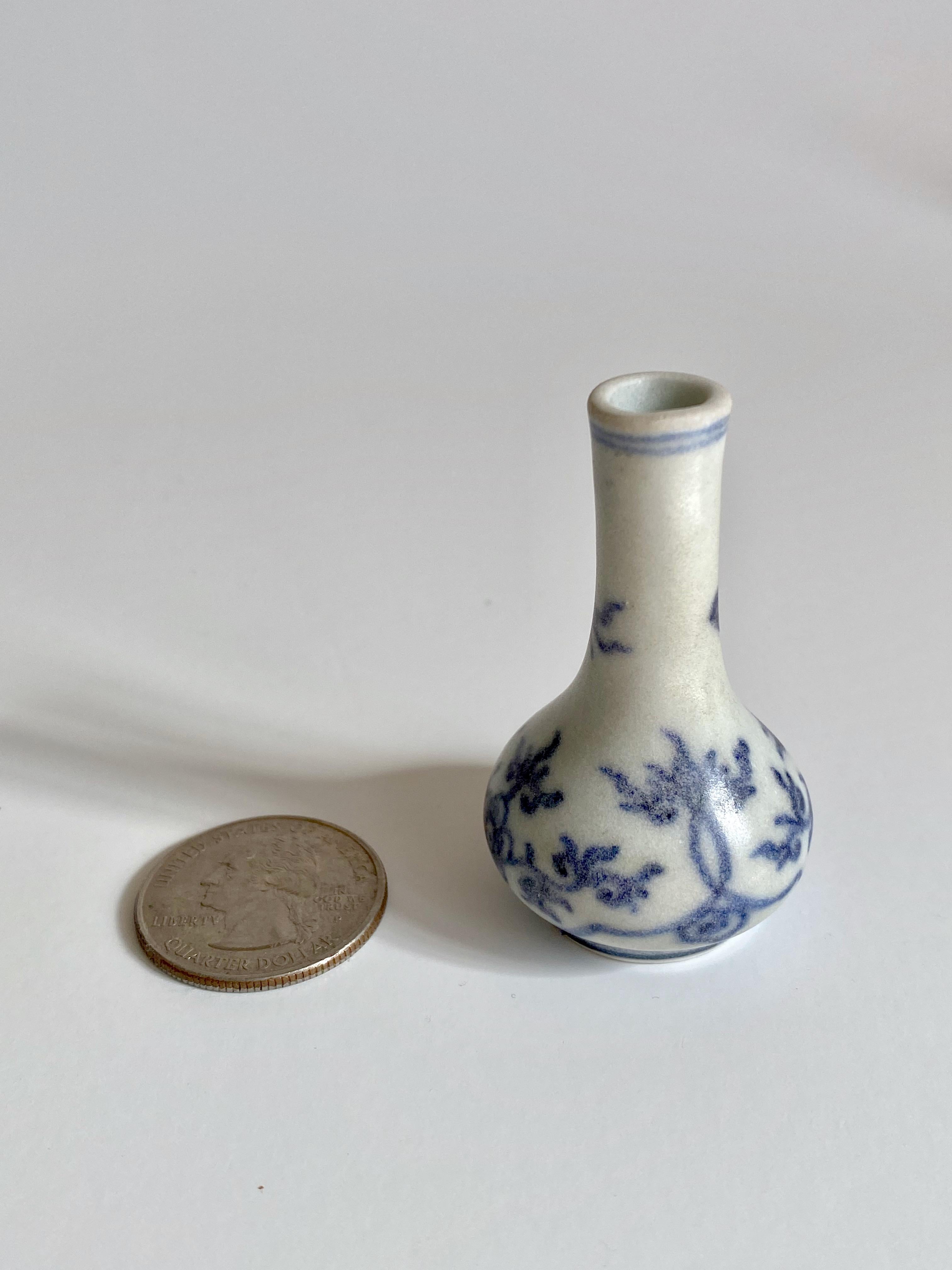 Hand-Painted Miniature Vase from Hatcher Collection Decorated with Birds and Flowers For Sale