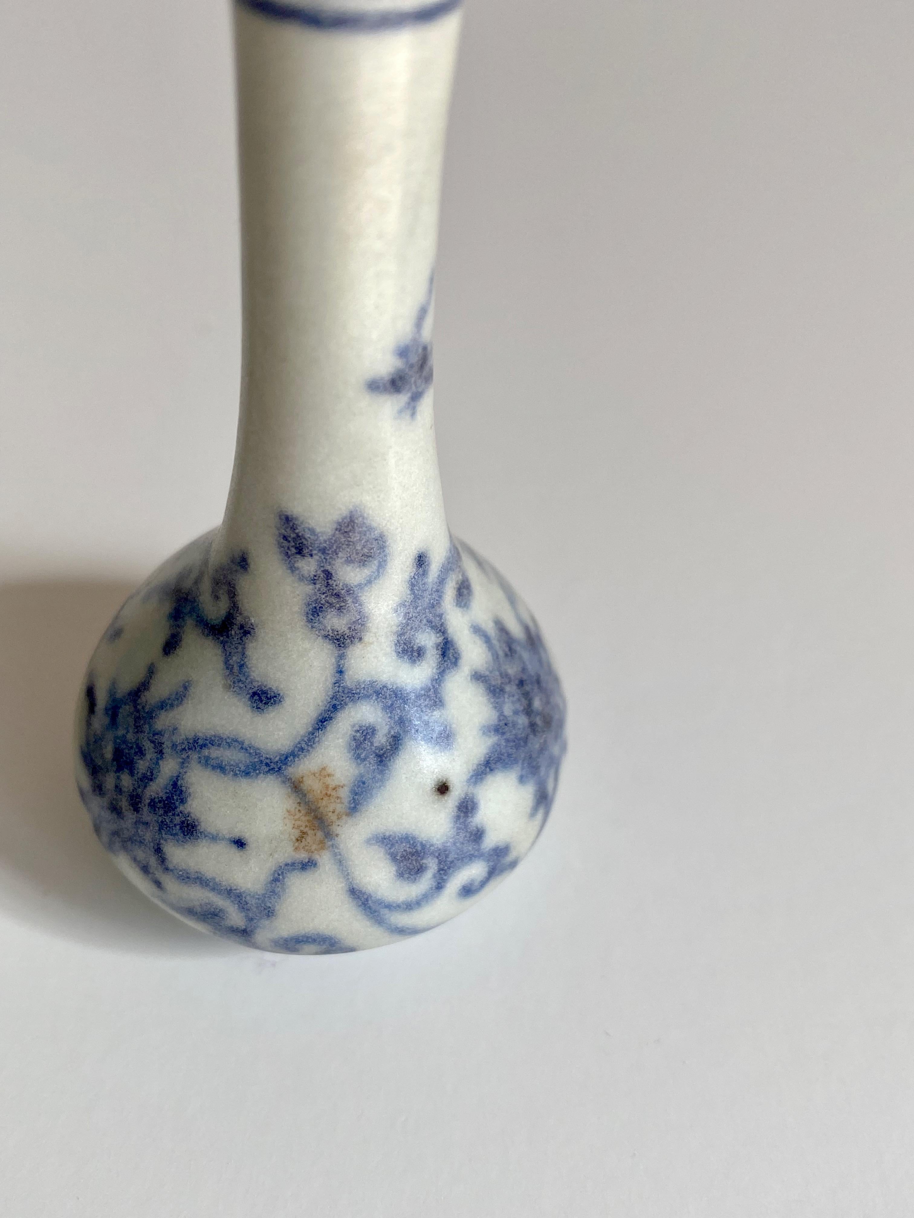 Chinese Miniature Vase from Hatcher Collection Decorated with Flower Garlands For Sale