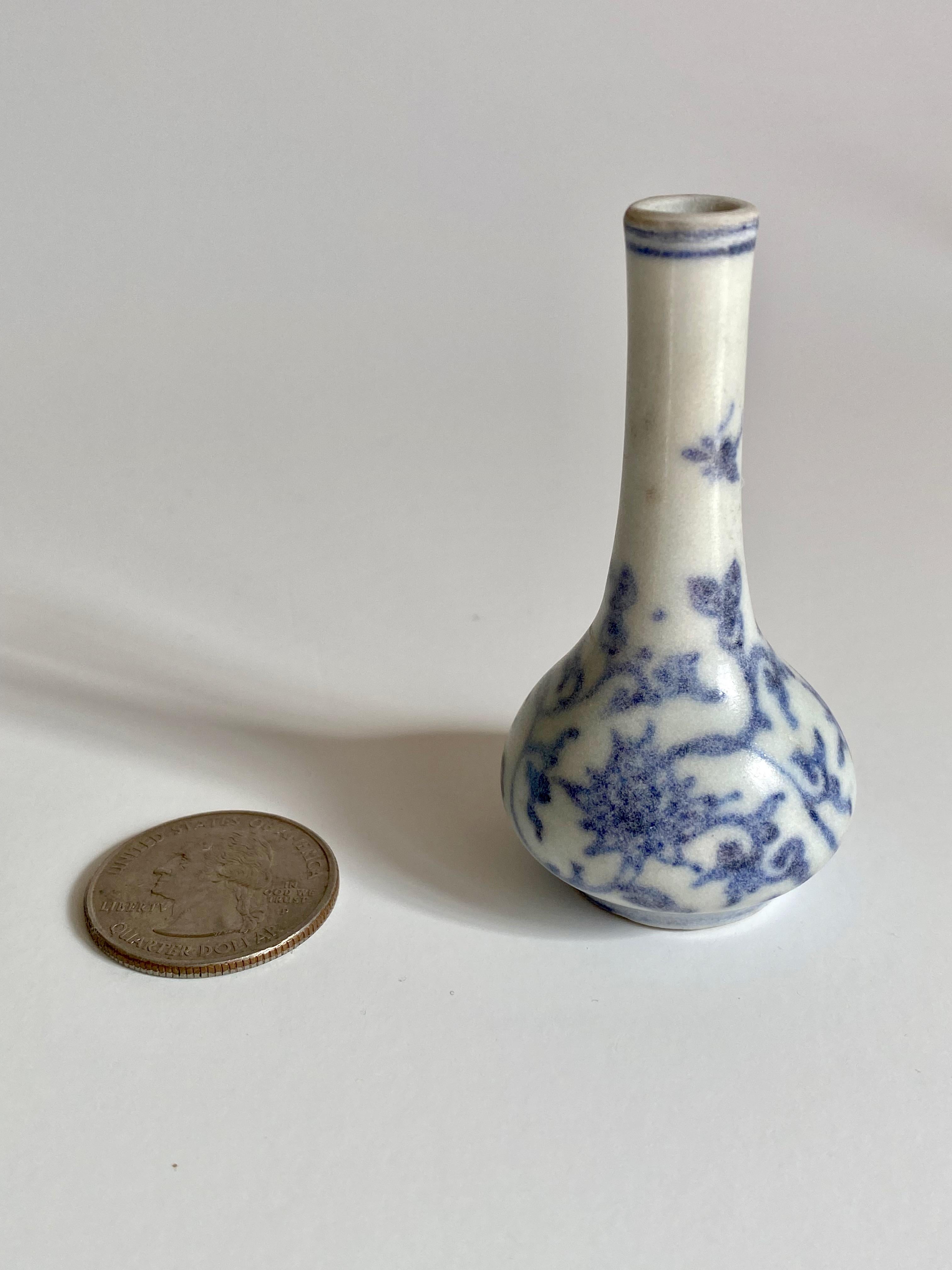 Hand-Painted Miniature Vase from Hatcher Collection Decorated with Flower Garlands For Sale