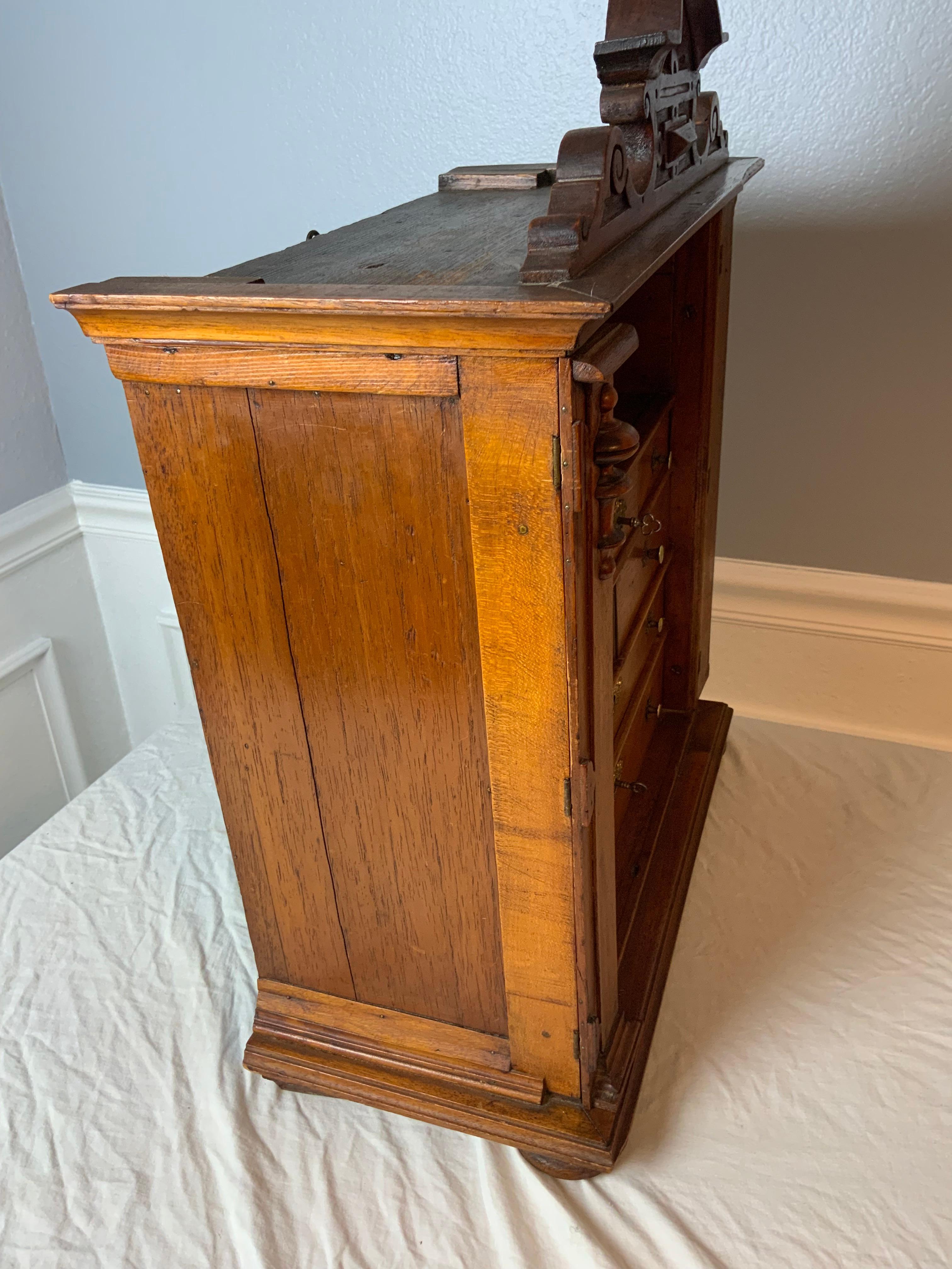 Miniature Victorian Chest  For Sale 4