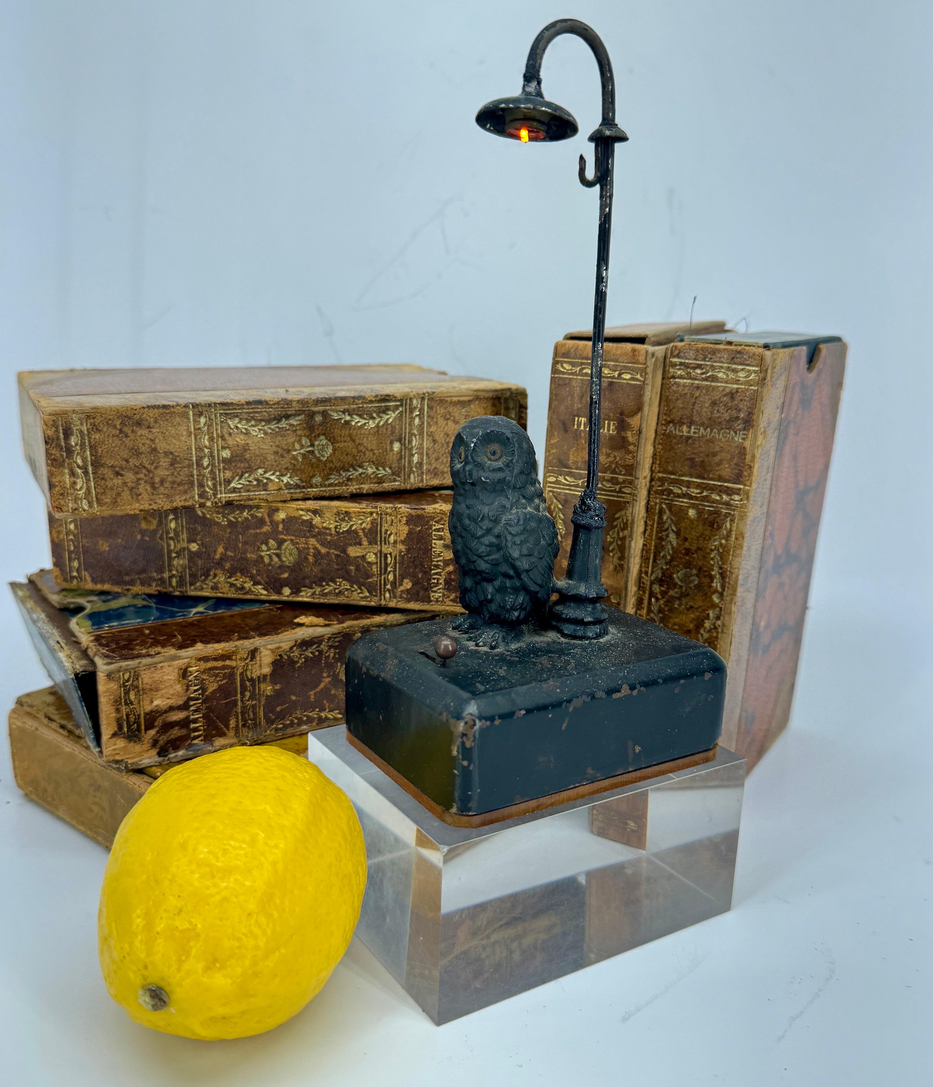 Miniature Vintage Decorative Owl and Street Lantern Table Light  For Sale 11