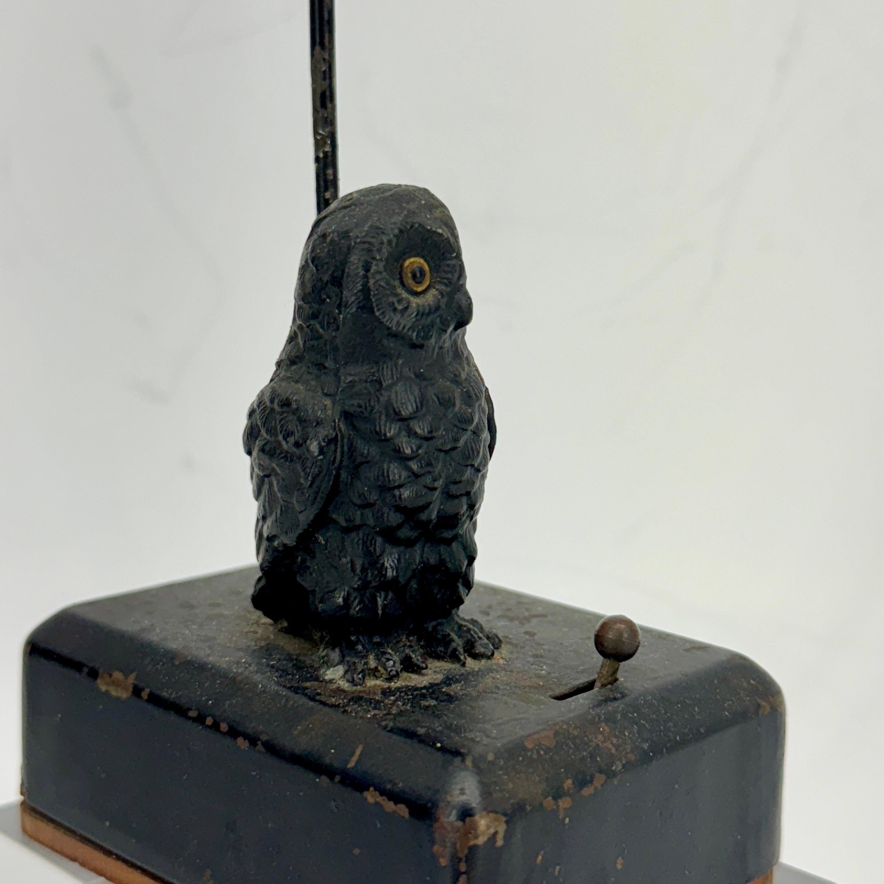 Miniature Vintage Decorative Owl and Street Lantern Table Light  In Good Condition For Sale In Haddonfield, NJ