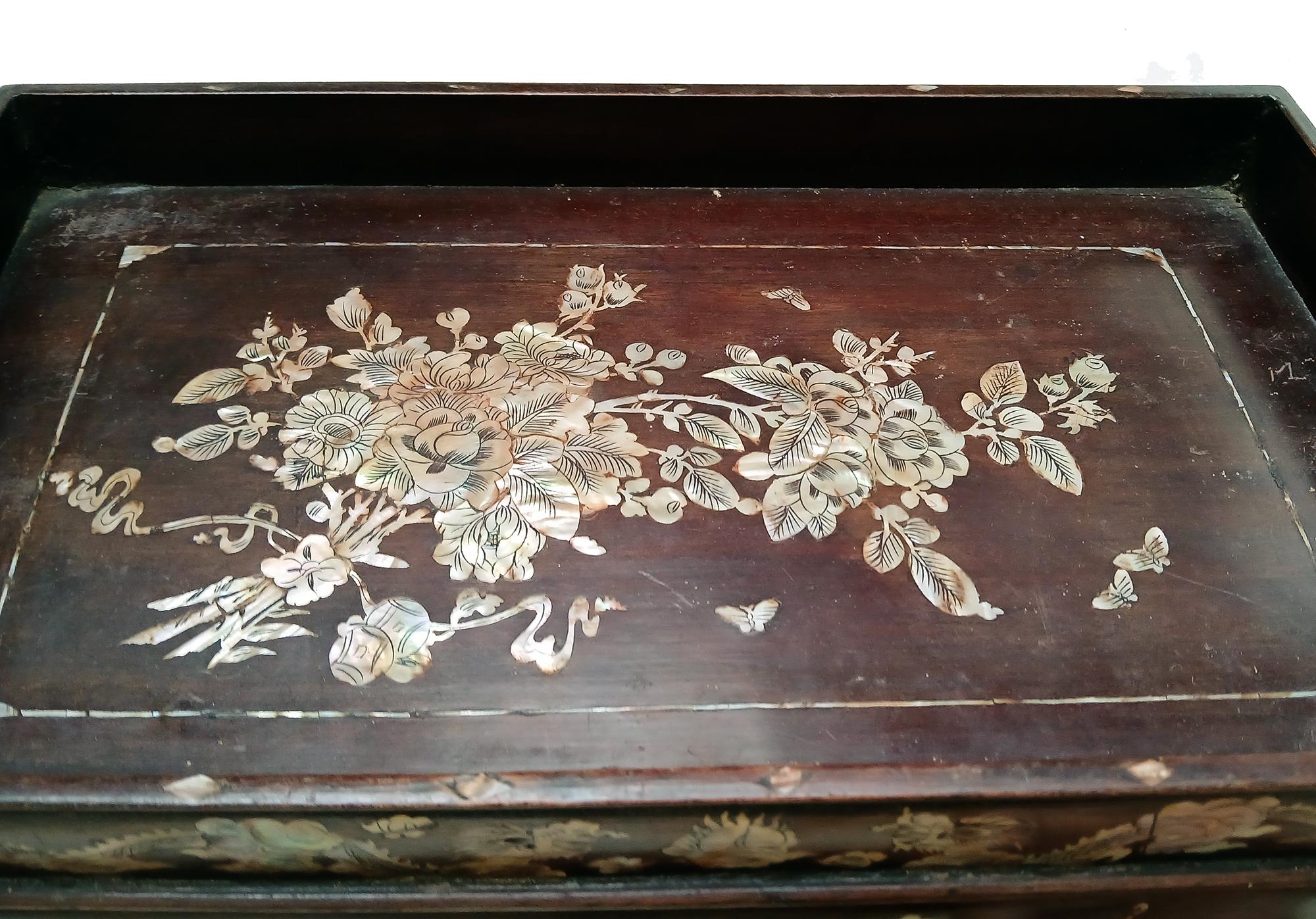 Wood Altar Tray with Mother-of- Pearl Inlays, Late 19th Century For Sale 3