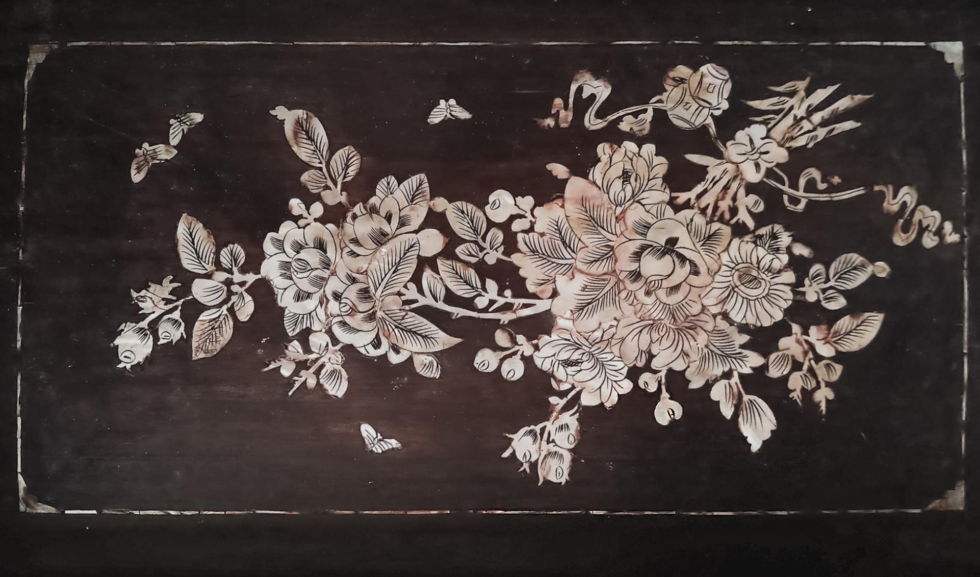 Mother-of-Pearl Wood Altar Tray with Mother-of- Pearl Inlays, Late 19th Century For Sale