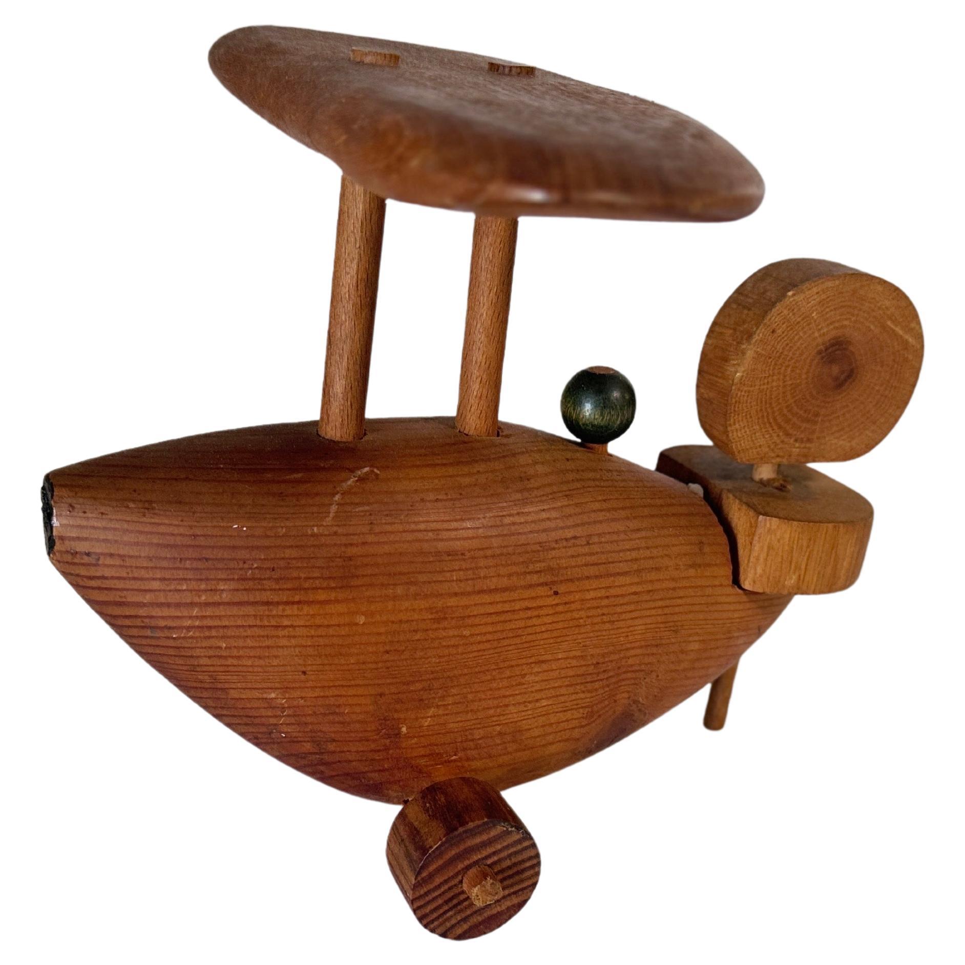 Miniature wooden plane France 1970 brown color In Good Condition For Sale In Auribeau sur Siagne, FR