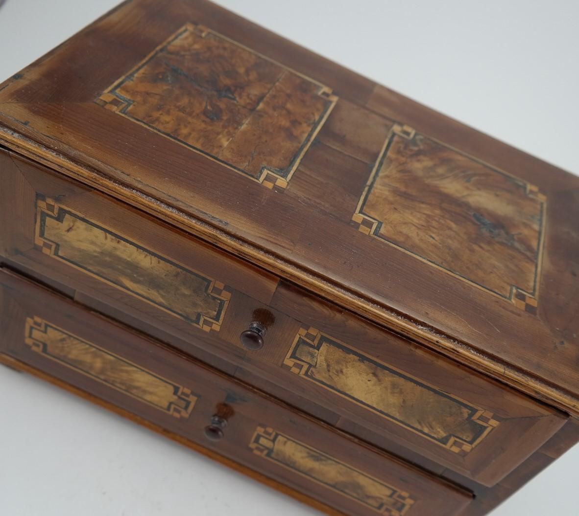 Biedermeier Miniaturized Commode Jewellery Box with Rosewood Inlays, Early 19th Century