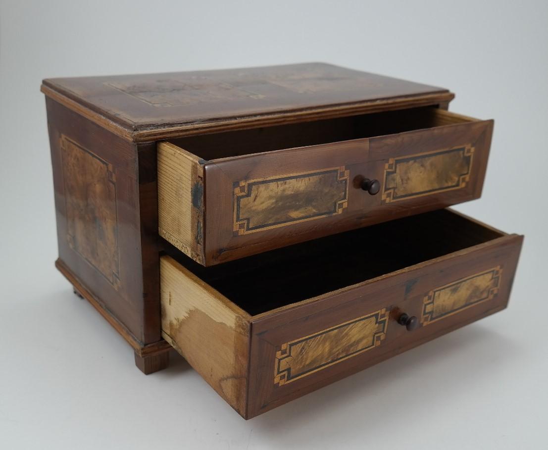 European Miniaturized Commode Jewellery Box with Rosewood Inlays, Early 19th Century