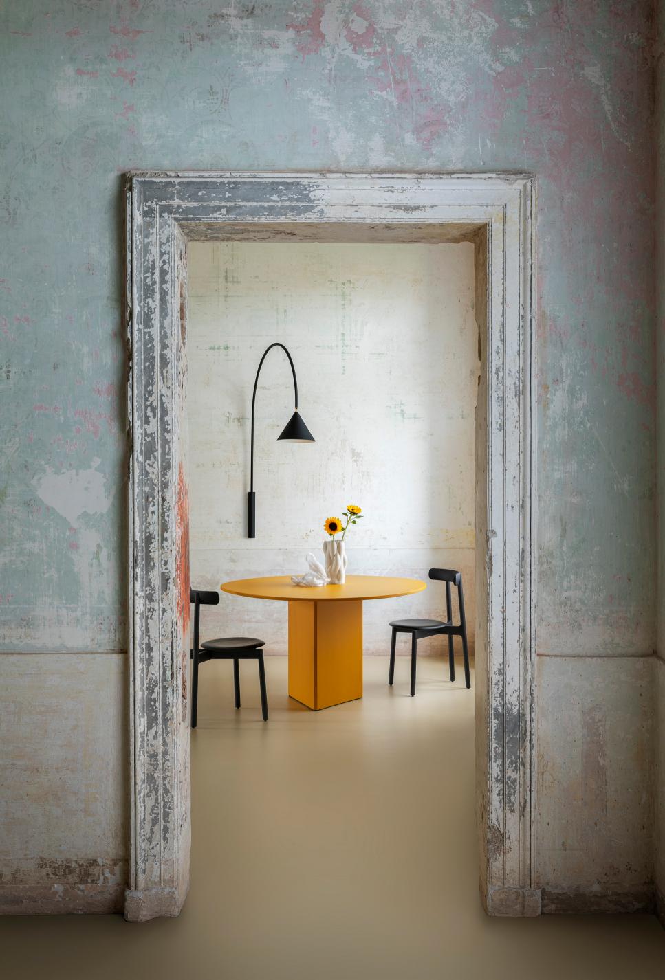Italian Miniforms ALBIO Round Table by Skrivo For Sale