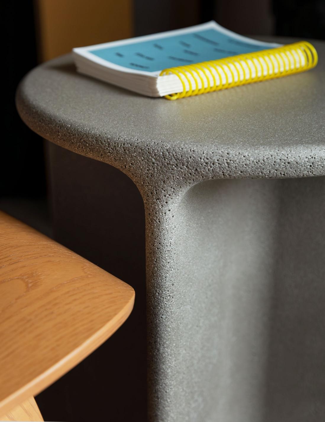 Table basse Pinto Miniforms de Shrivo Design en vente 3