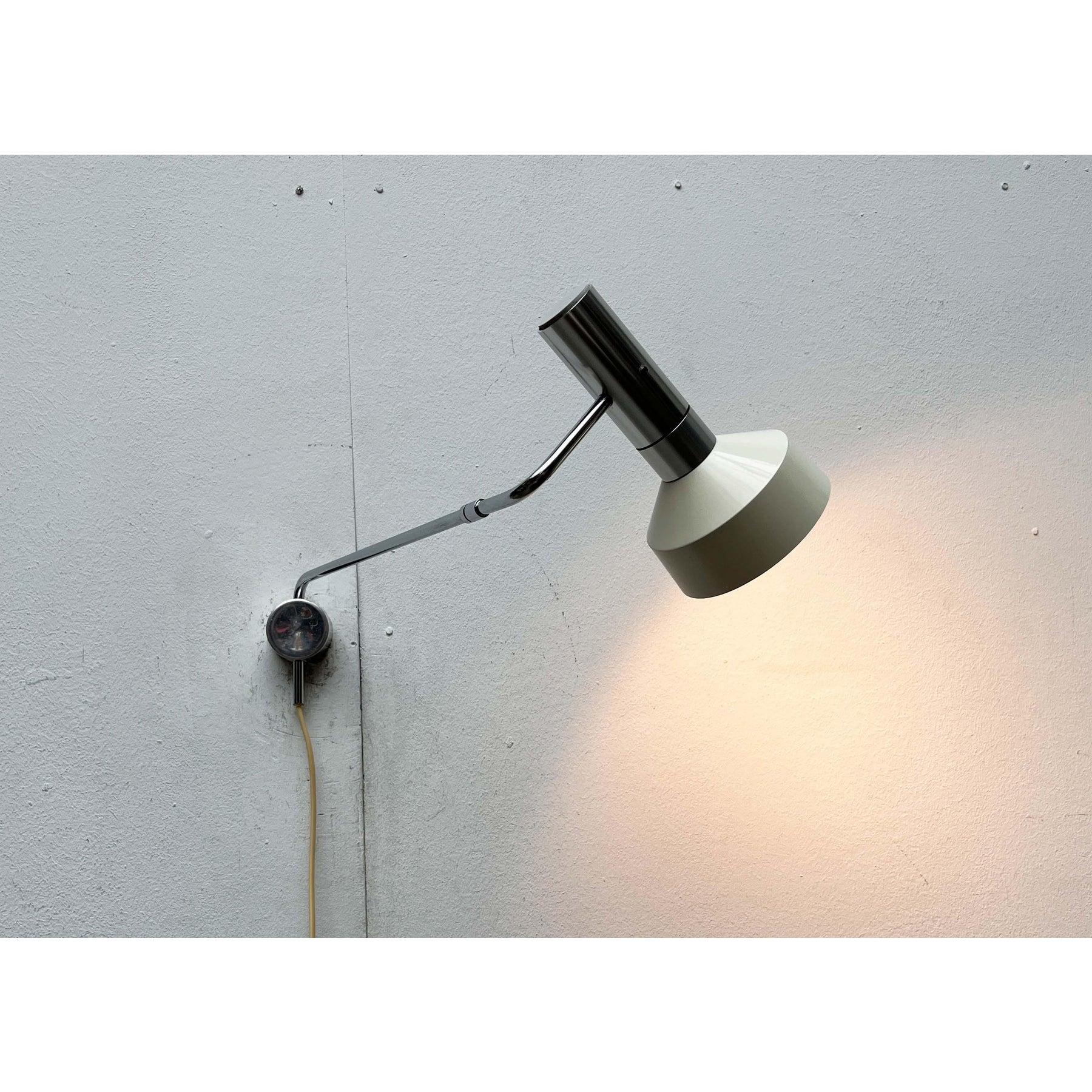 Minilux Wandleuchte von Rosemarie und Rico Baltensweiler für Baltensweiler, 1960er Jahre im Angebot 5