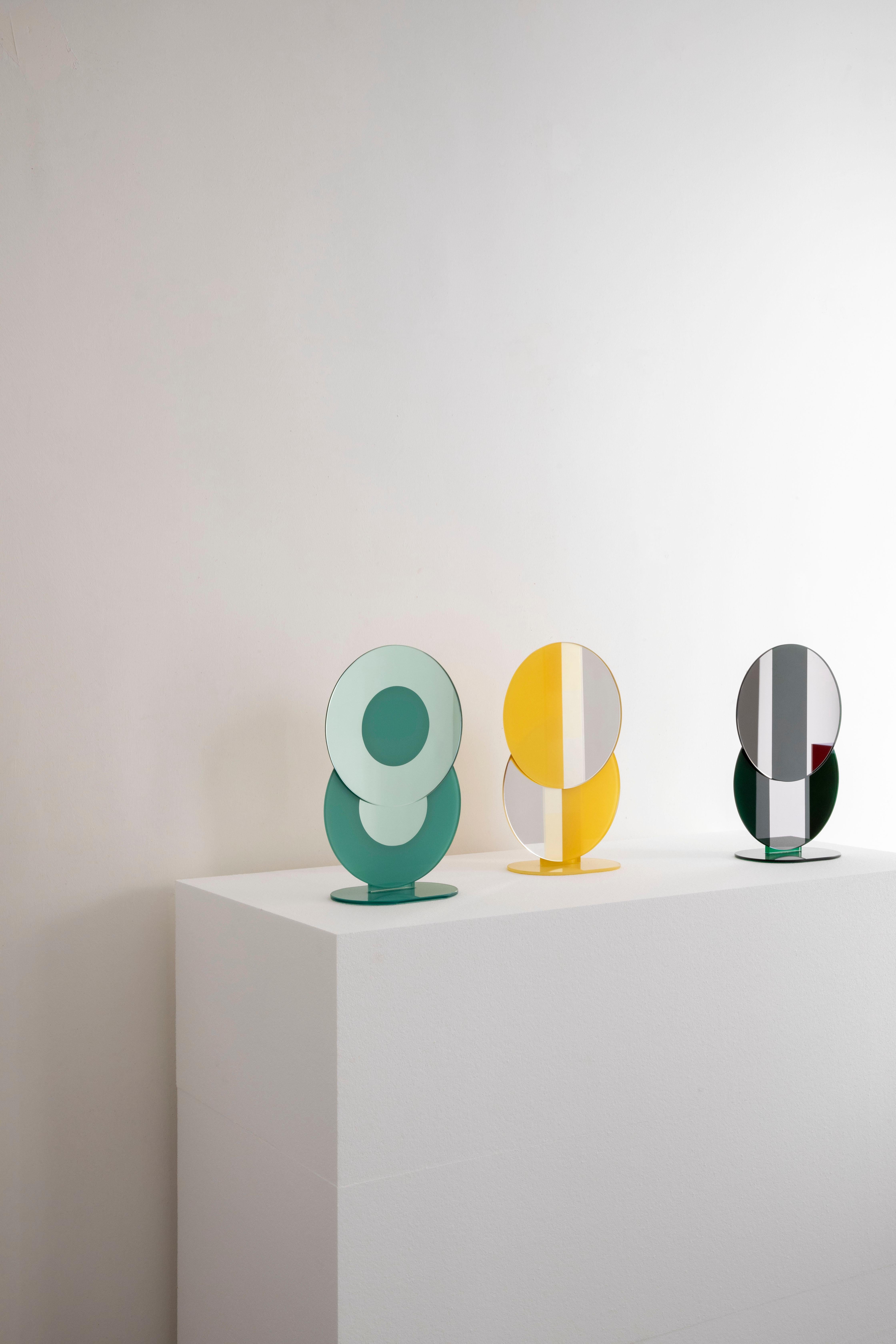 Continuing our dedicated efforts in the realm of float glass, this collection introduces an array of new models, featuring decorative wall mirrors of significant proportions and reflective tabletop sculptures, each thoughtfully equipped with