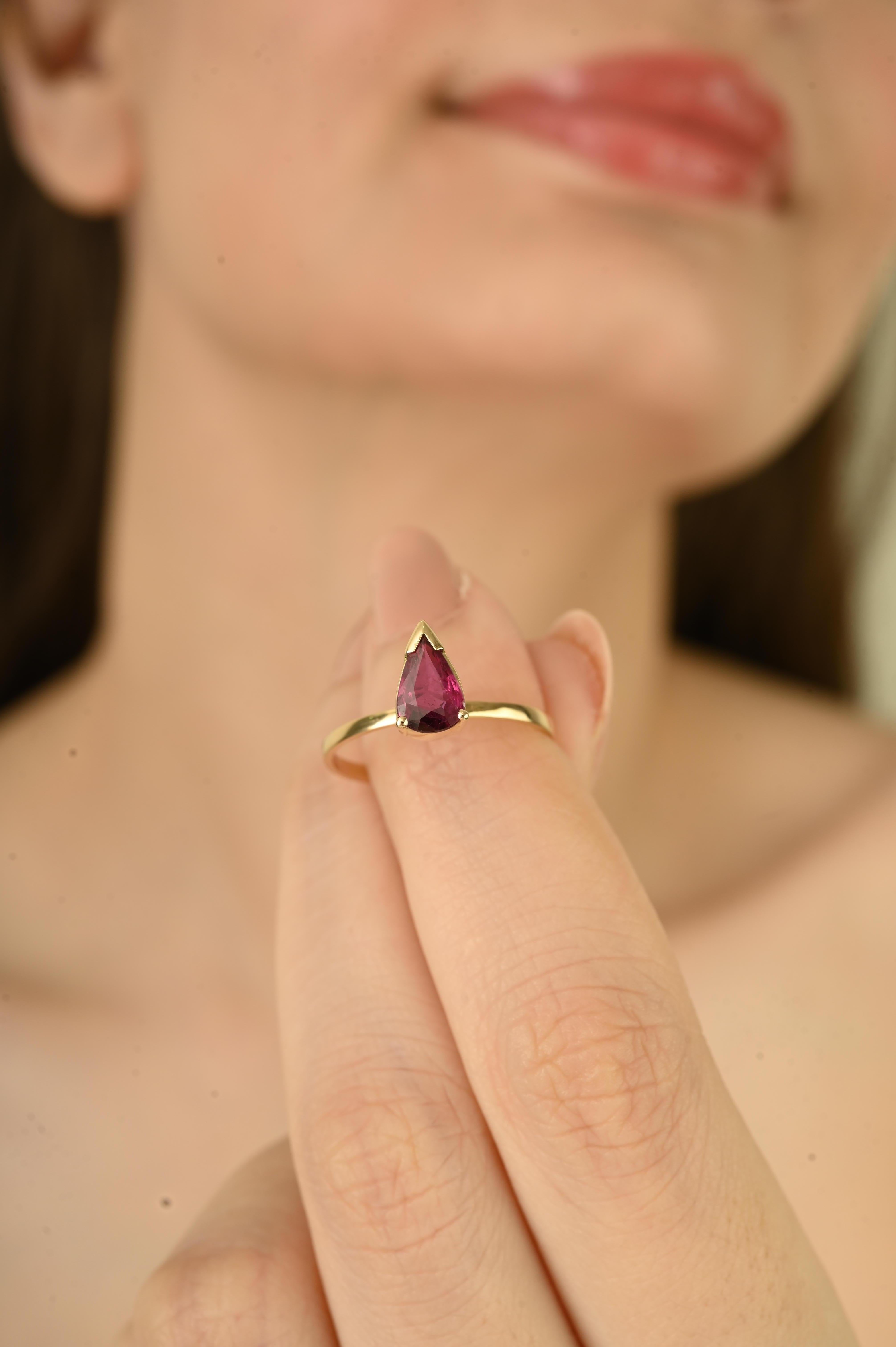 En vente :  Bague solitaire en or jaune 14K avec rubis naturel taillé en poire Bijoux de tous les jours 6