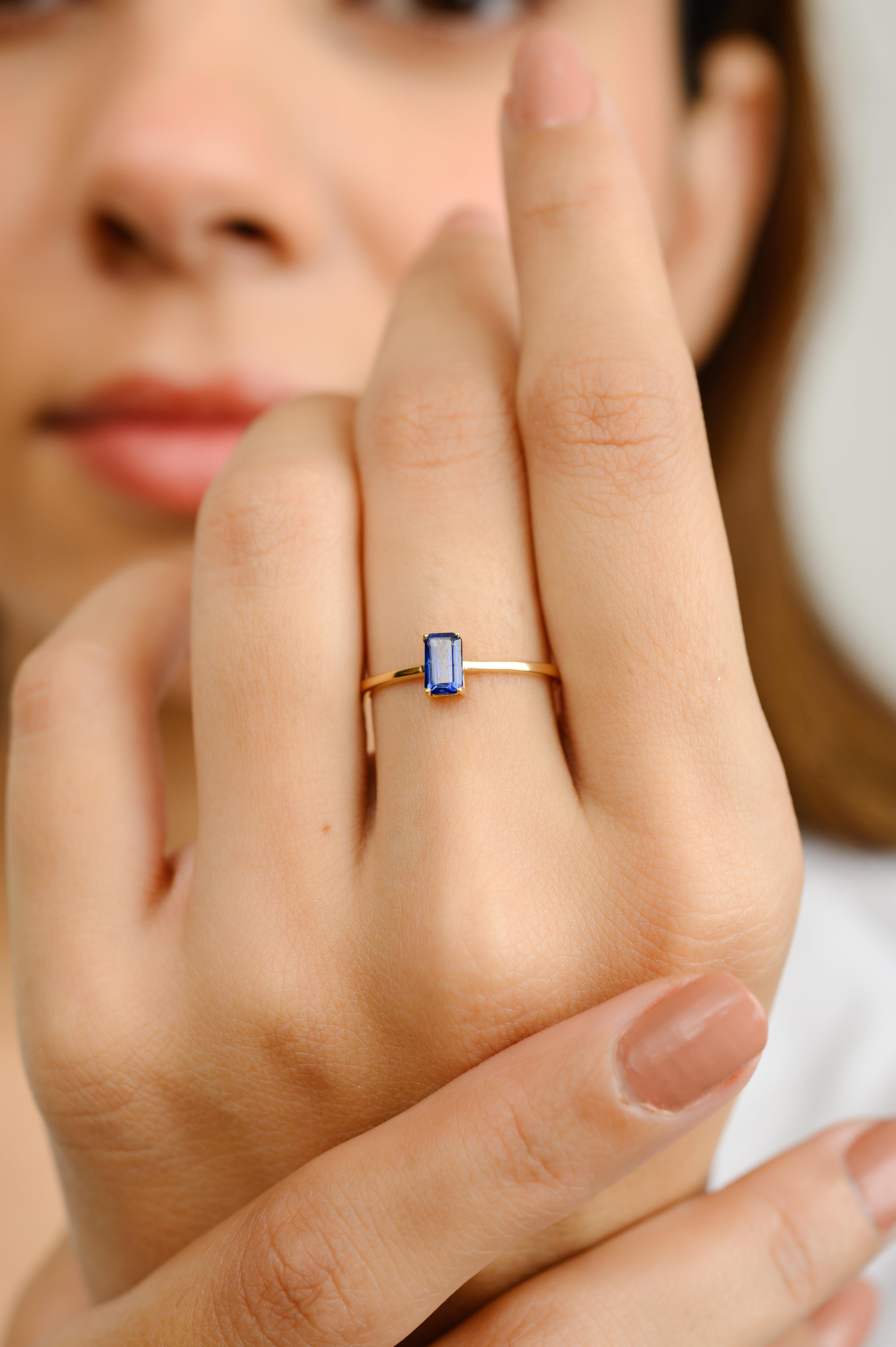 For Sale:  Minimal Baguette Cut Blue Sapphire Ring in 18k Solid Yellow Gold 2
