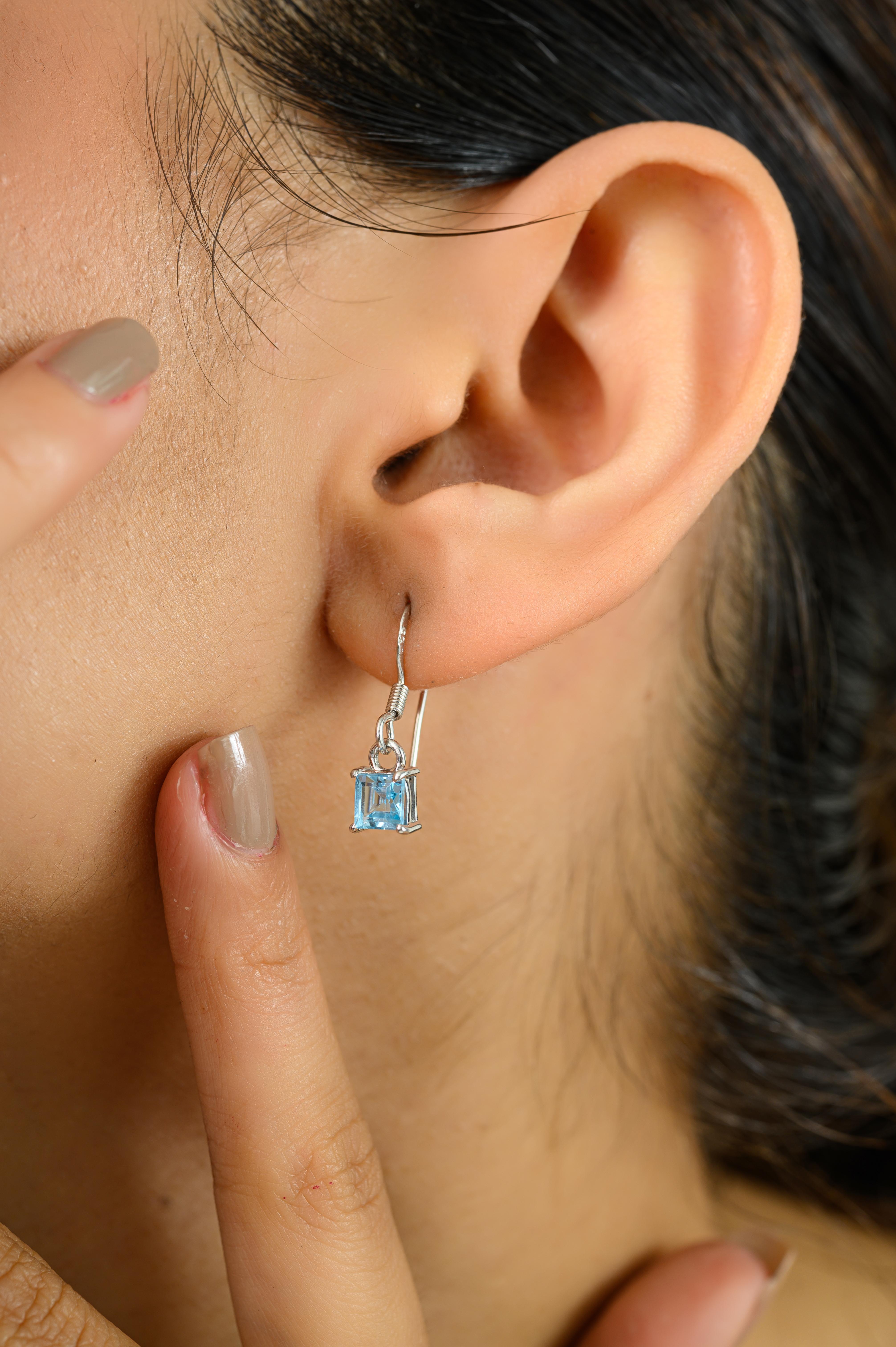 Orecchini Minimal in Topazio Blu da indossare tutti i giorni con gancio a goccia in Argento 925 Regalo per Lei in vendita 7