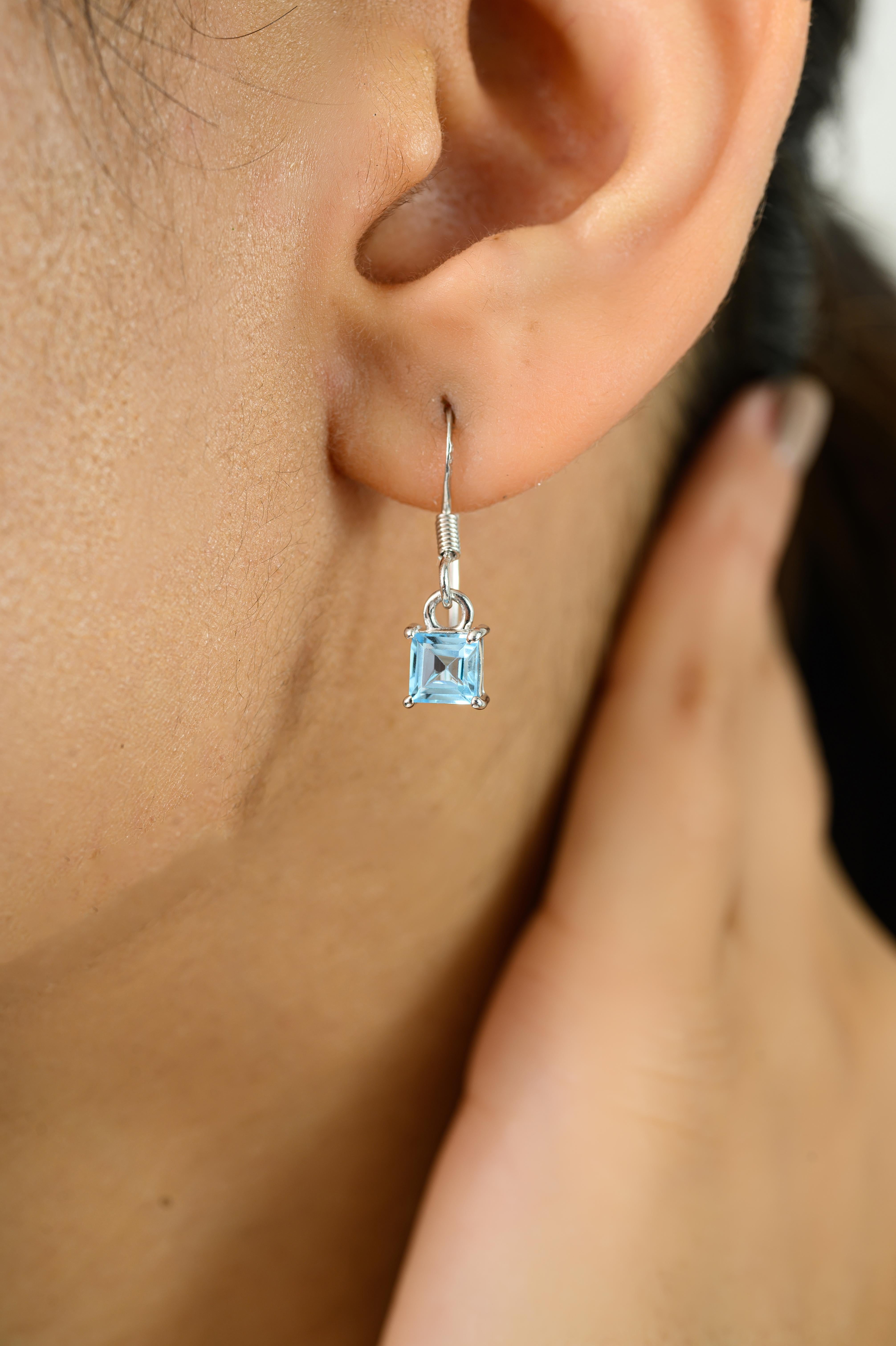 Quadrato Orecchini Minimal in Topazio Blu da indossare tutti i giorni con gancio a goccia in Argento 925 Regalo per Lei in vendita