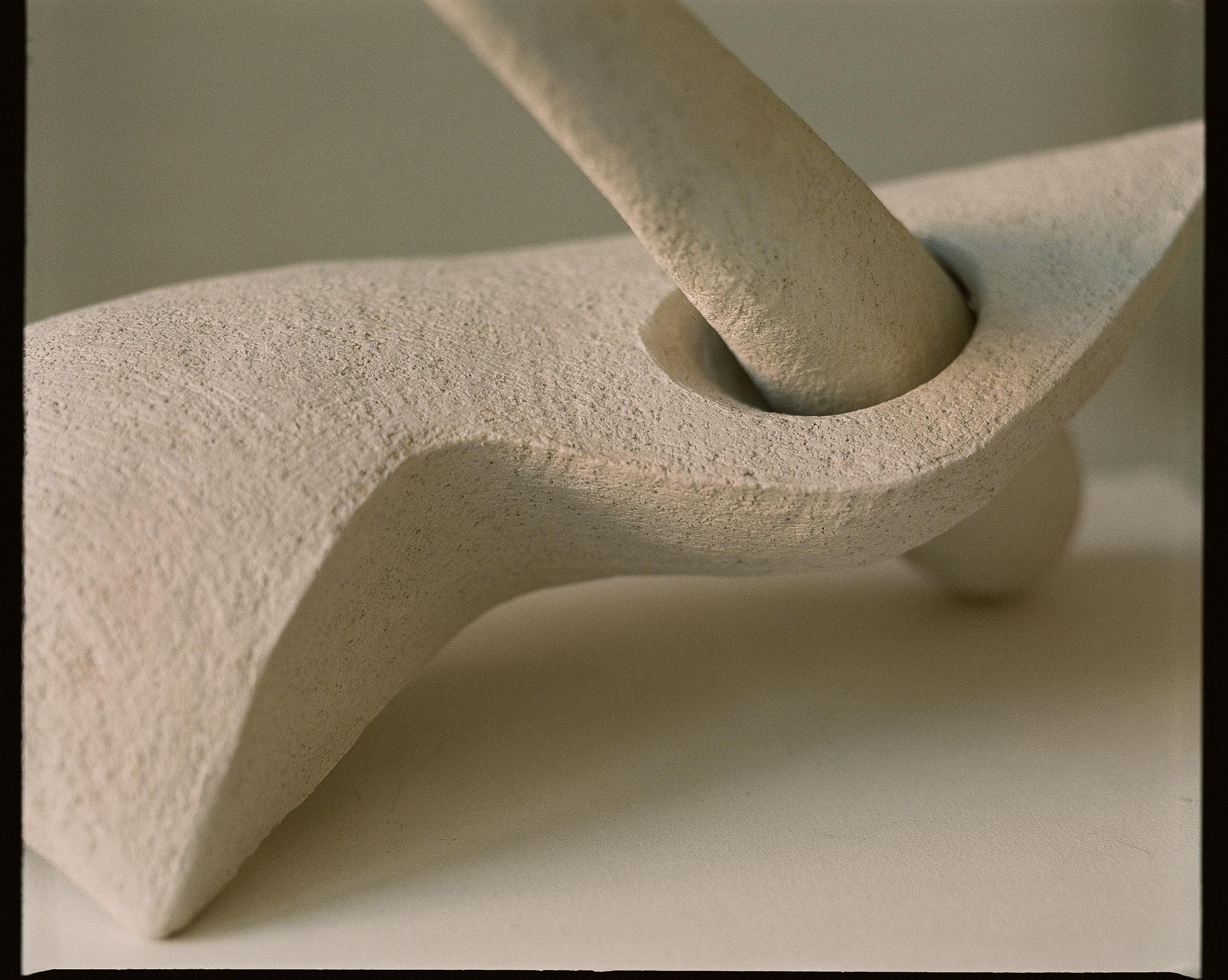 Contemporary Organic Ceramic Sculpture  (Handgefertigt) im Angebot