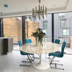 Araña minimalista de Sciolari en cromo con 24 luces