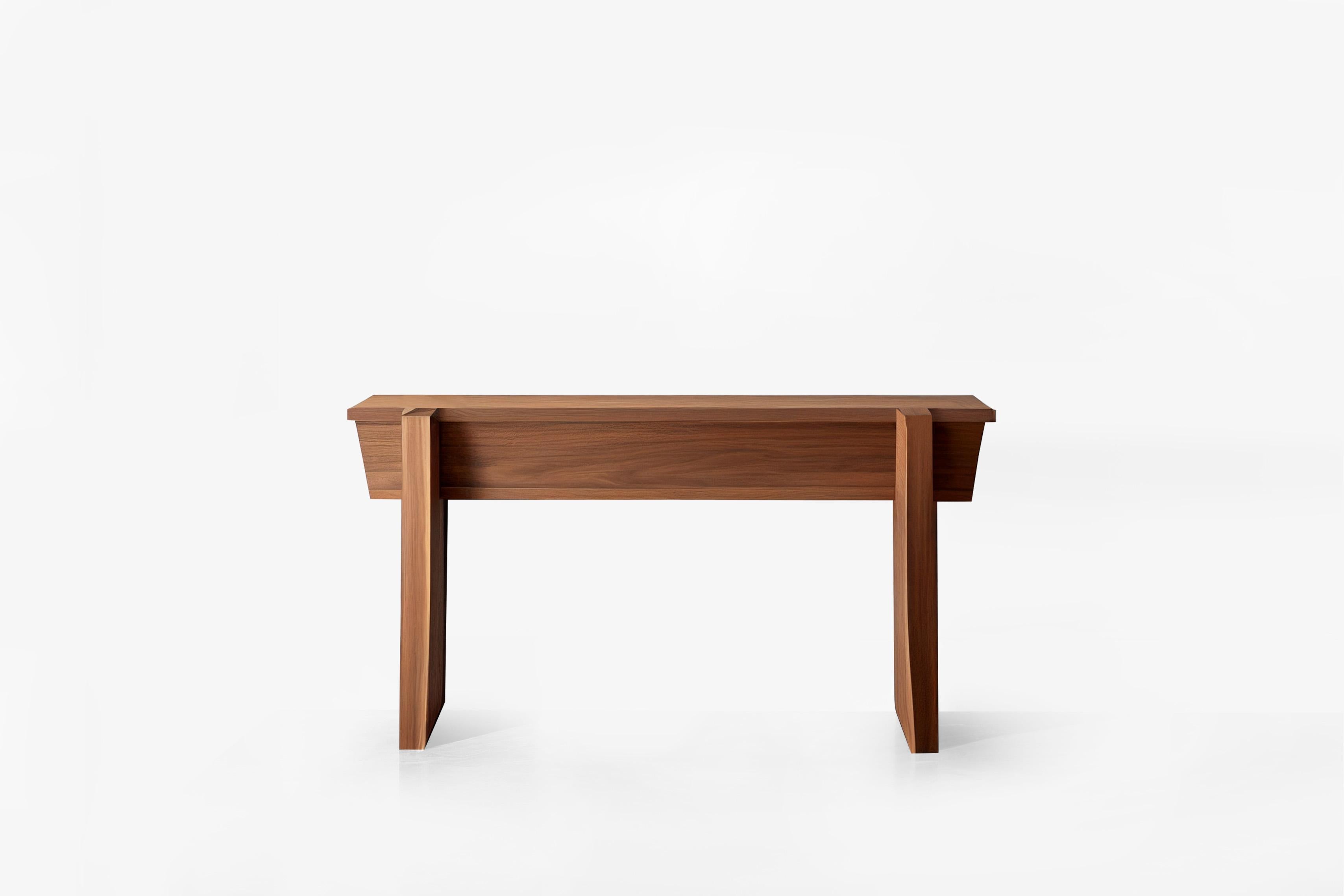 Mid-Century Modern Table console minimaliste, buffet en bois de noyer massif, console étroite en vente
