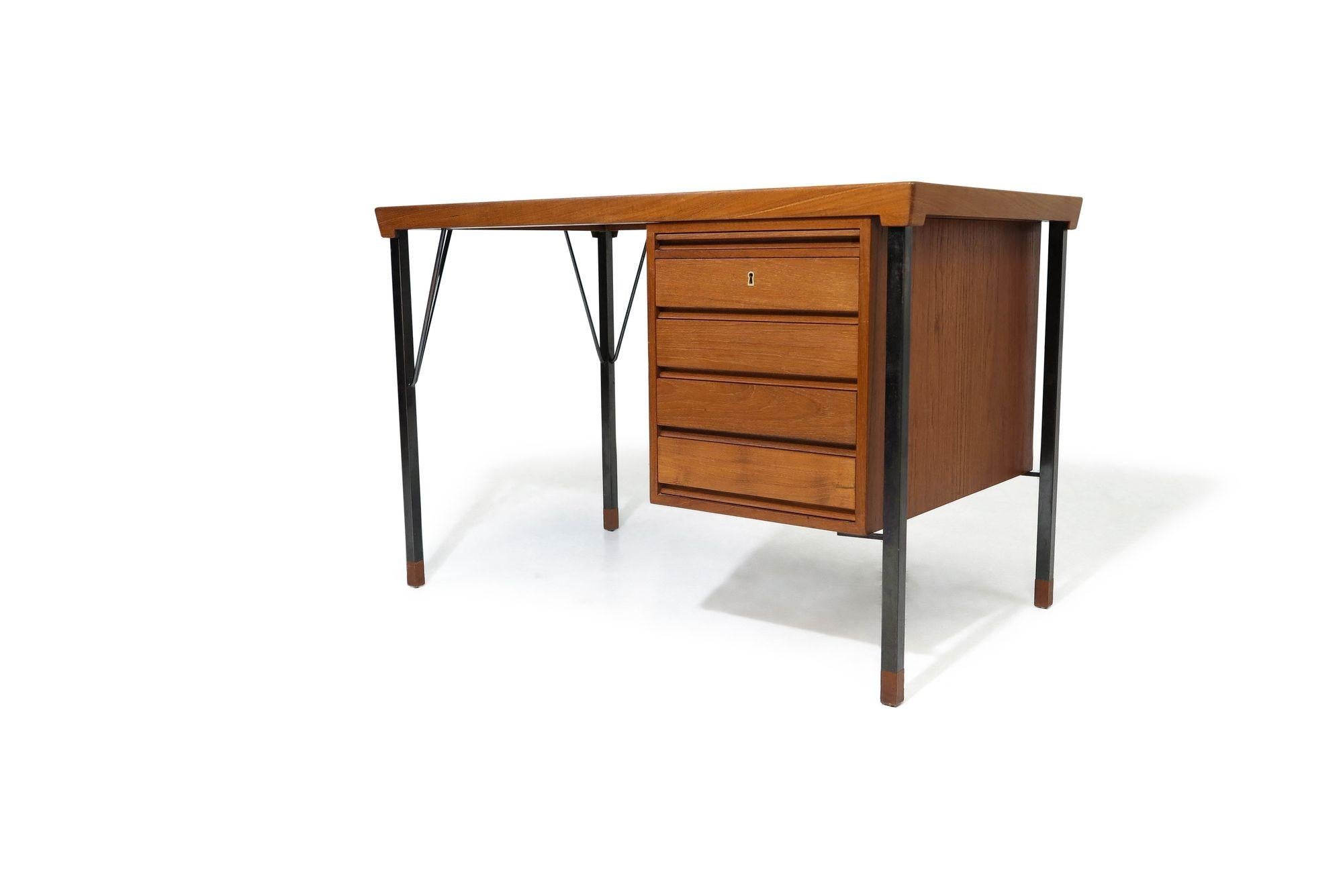 20th Century Minimal Danish Designed Teak Desk By Peter Hvidt For Sale