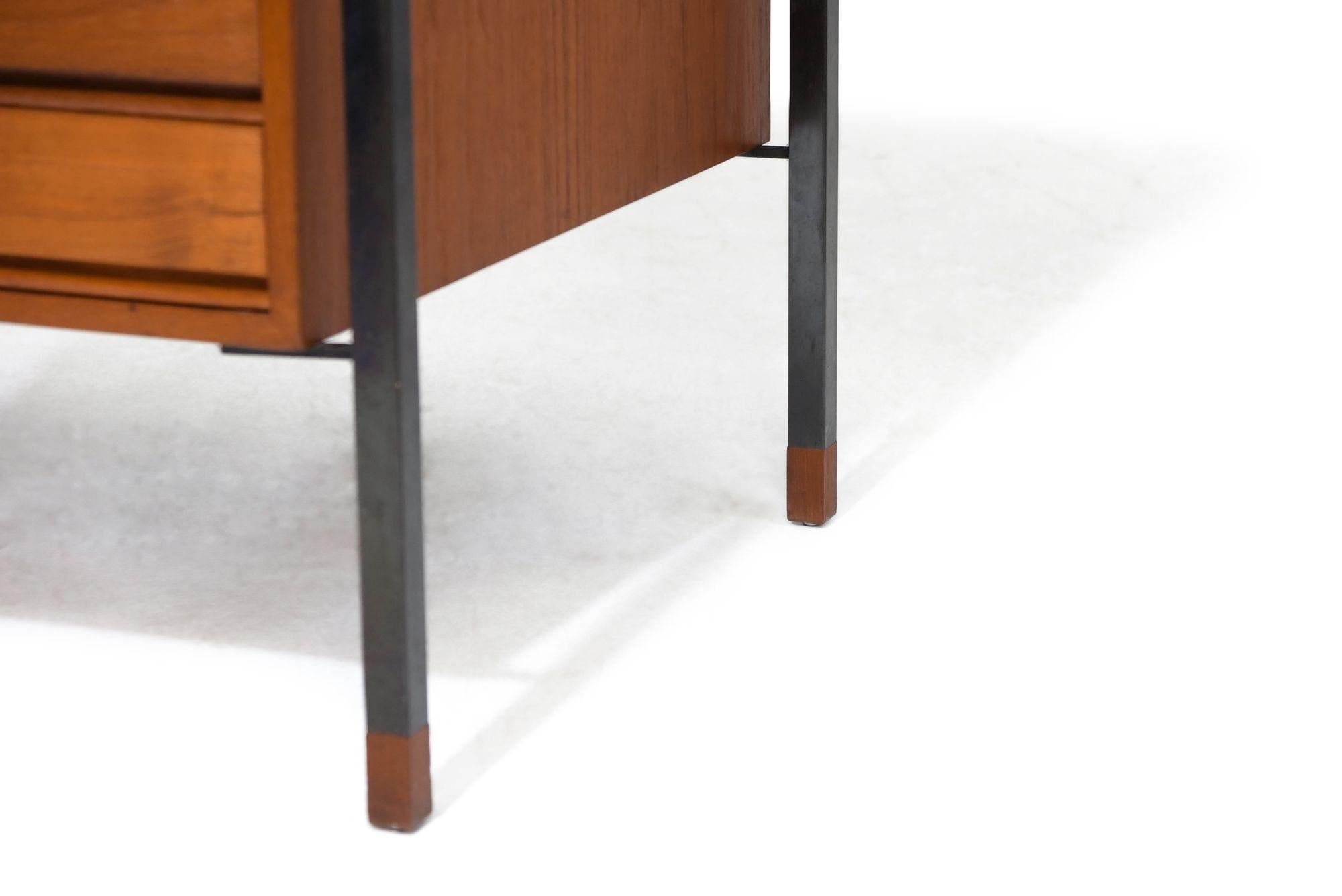 Minimal Danish Designed Teak Desk By Peter Hvidt For Sale 1