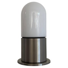 Plafonnier au design minimaliste en verre opale et métal de la marque BEGA, années 1970, Allemagne