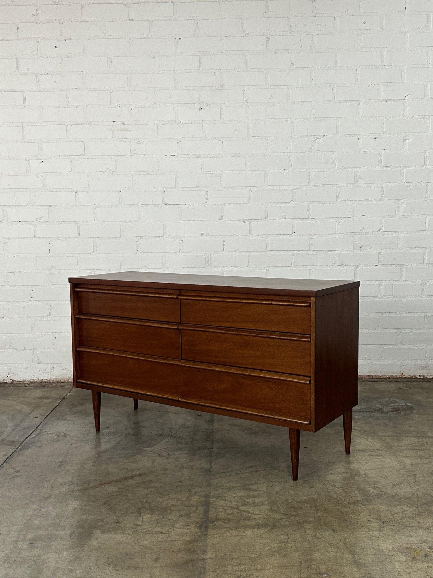 Minimal Dresser by Bassett For Sale 1