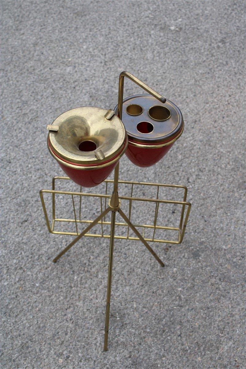 Minimal geometric magazine holder ashtray brass Italian mid-century design red.