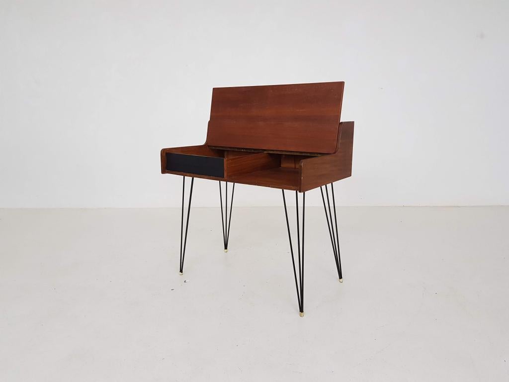 Minimal Hairpin Teak Desk by Cees Braakman for Pastoe, Dutch Design 1950s  In Good Condition In Amsterdam, NL