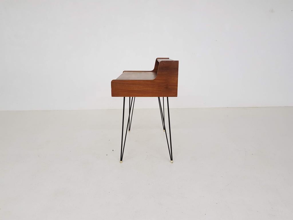20th Century Minimal Hairpin Teak Desk by Cees Braakman for Pastoe, Dutch Design 1950s 