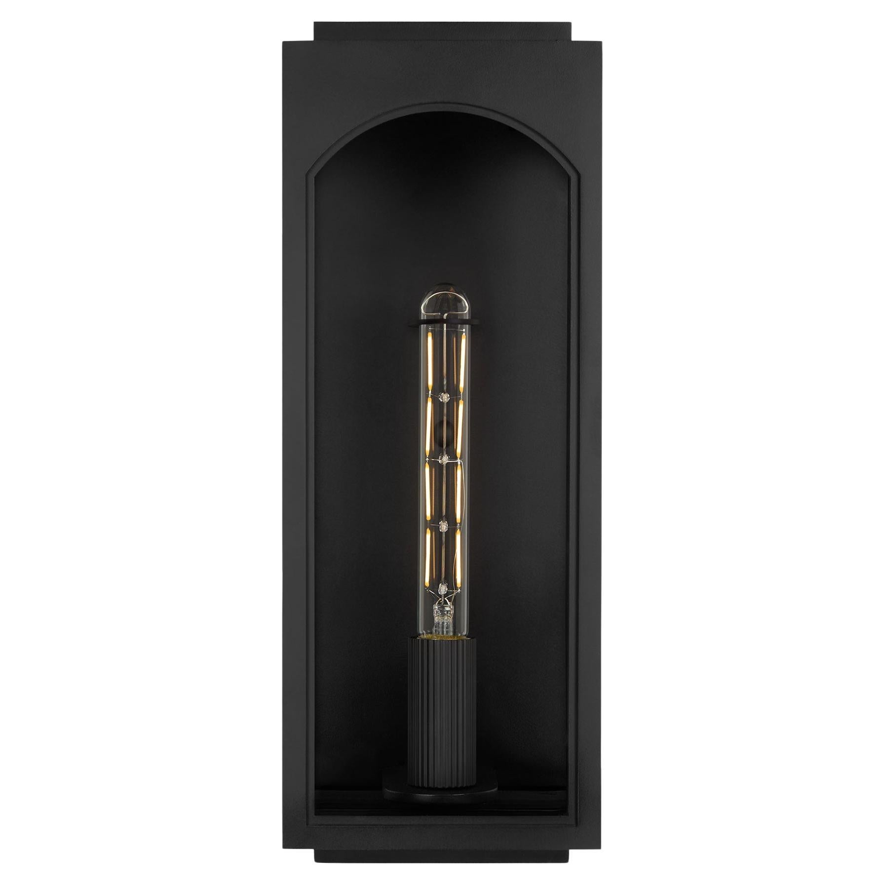 Minimal Hand-Crafted Contemporary Style Arch Detail Exterior Wall Light (Applique d'extérieur Minimale fabriquée à la main) en vente
