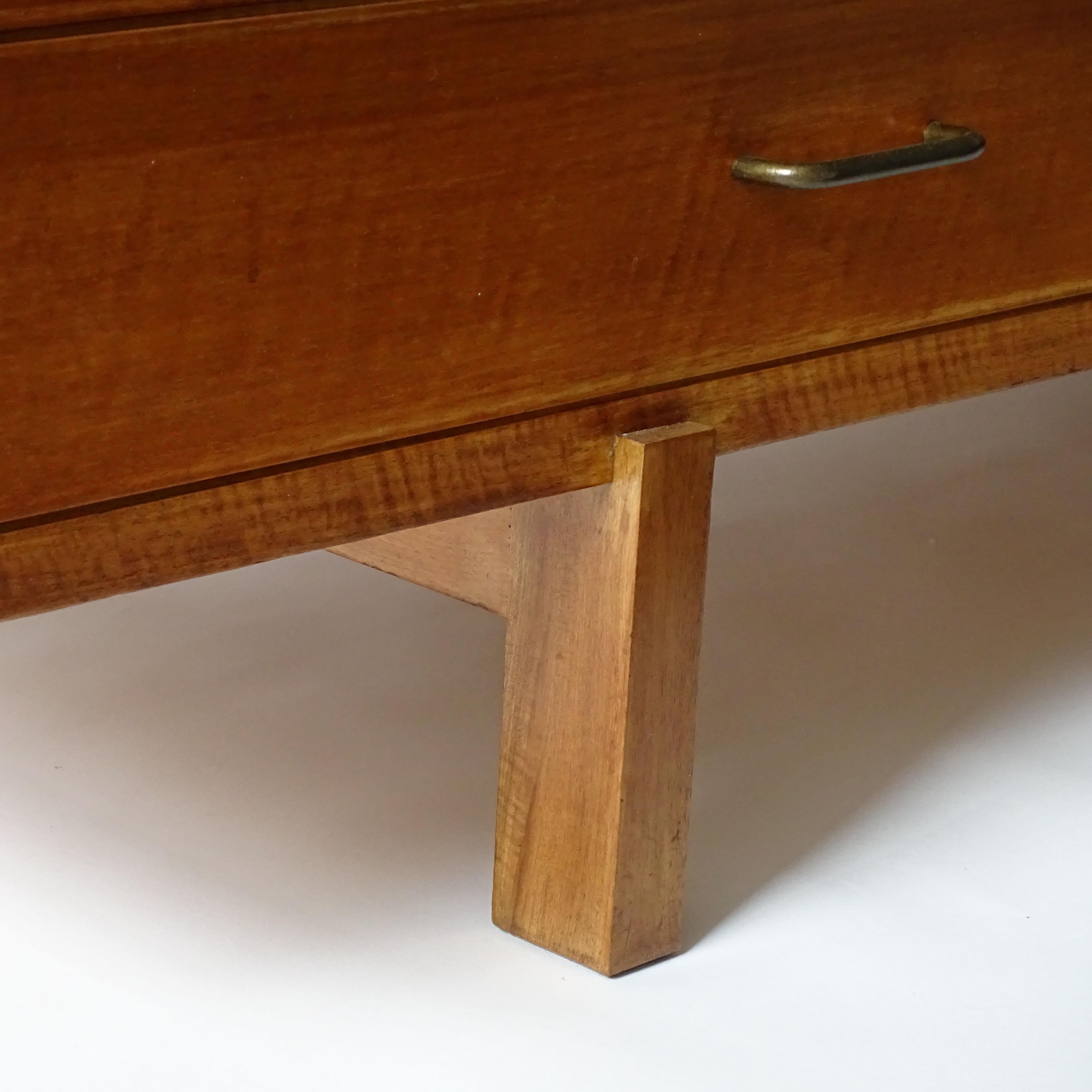 Mid-Century Modern Minimal Italian 1950s Architectural Chest of Drawers in Wood and Brass For Sale