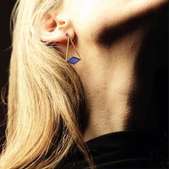 Boucles d'oreilles « Minimal Match » en or 9 carats, ornées d'onyx et de rubis, par Ornamento e Delitto