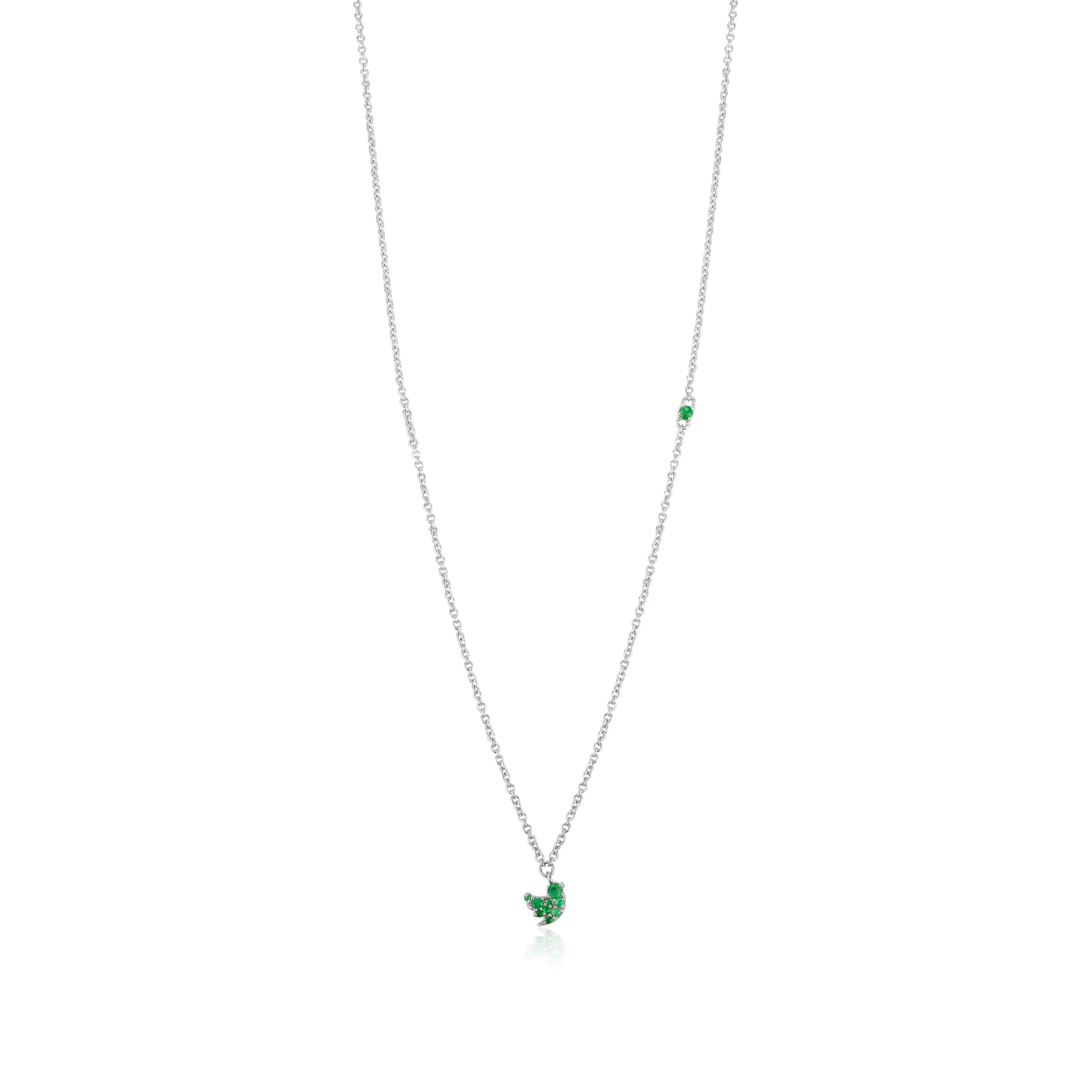 Minimal May Birthstone Emerald Bird Pendant Necklace in 14k Solid White Gold In New Condition For Sale In New York, NY
