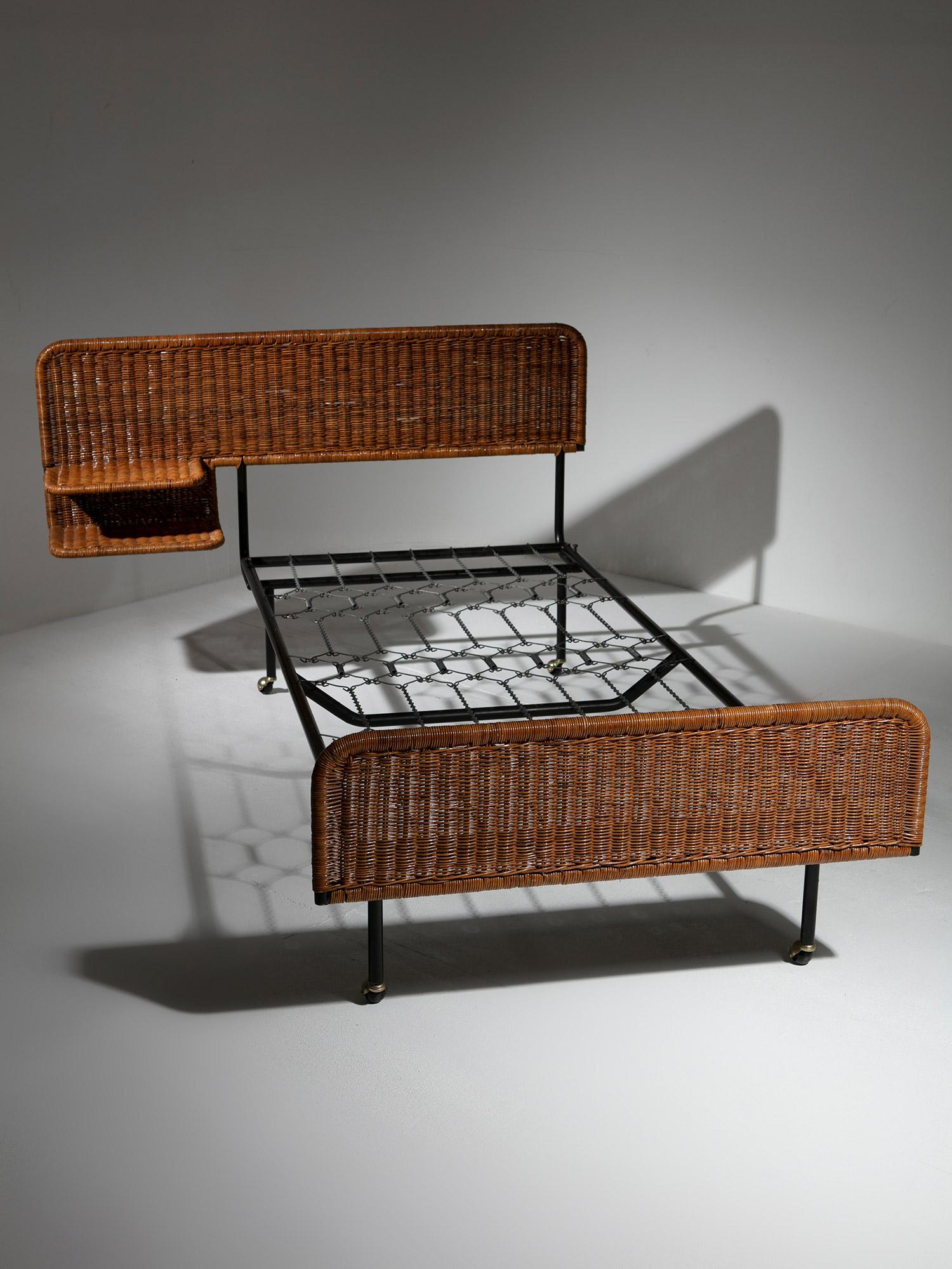 Mid-20th Century Minimal Metal and Wicker Single Bed with Integrated Shelves, Italy, 1960s For Sale