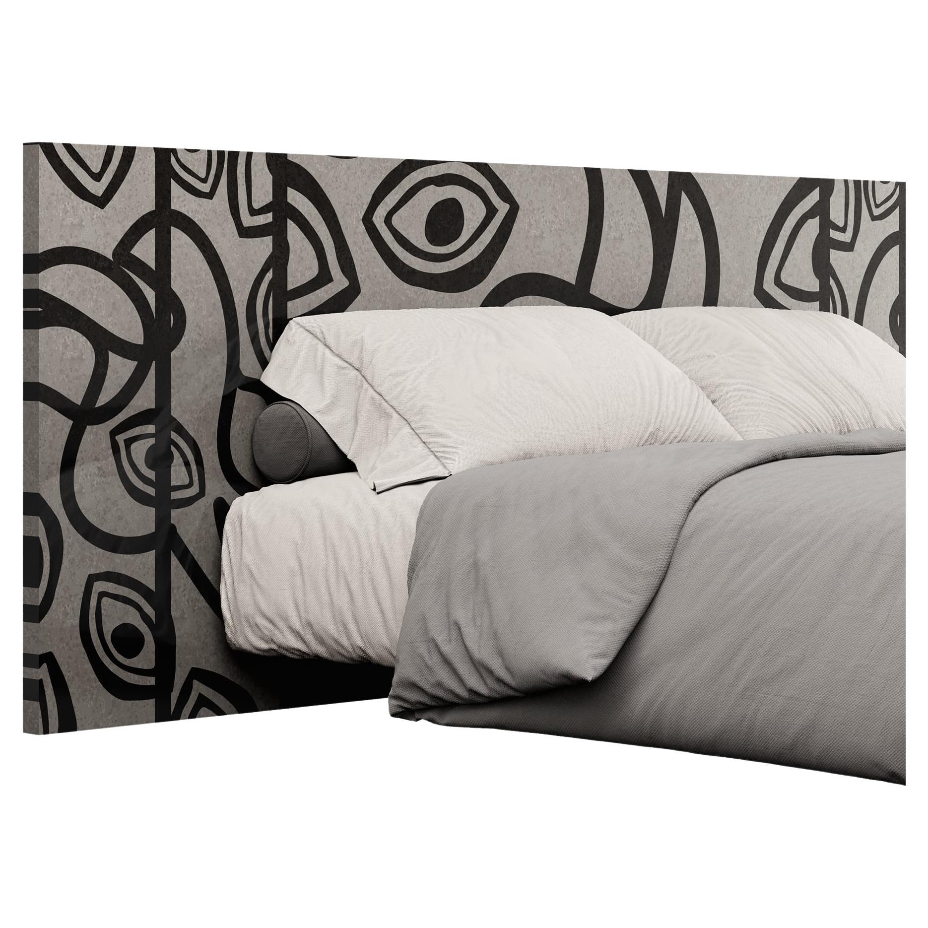 Minimalistisches modernes Kopfteil aus Holz mit abstraktem Balken und weißer Intarsienarbeit für Queen-Bett