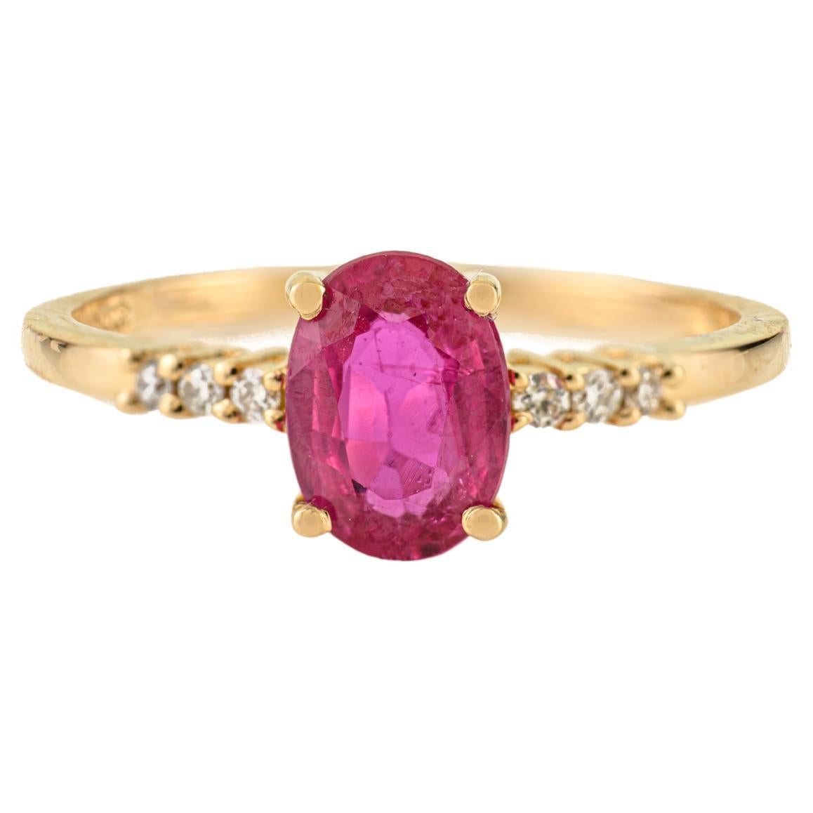 En vente :  Bague de fiançailles en or jaune 14K avec solitaire ovale en rubis naturel et diamant